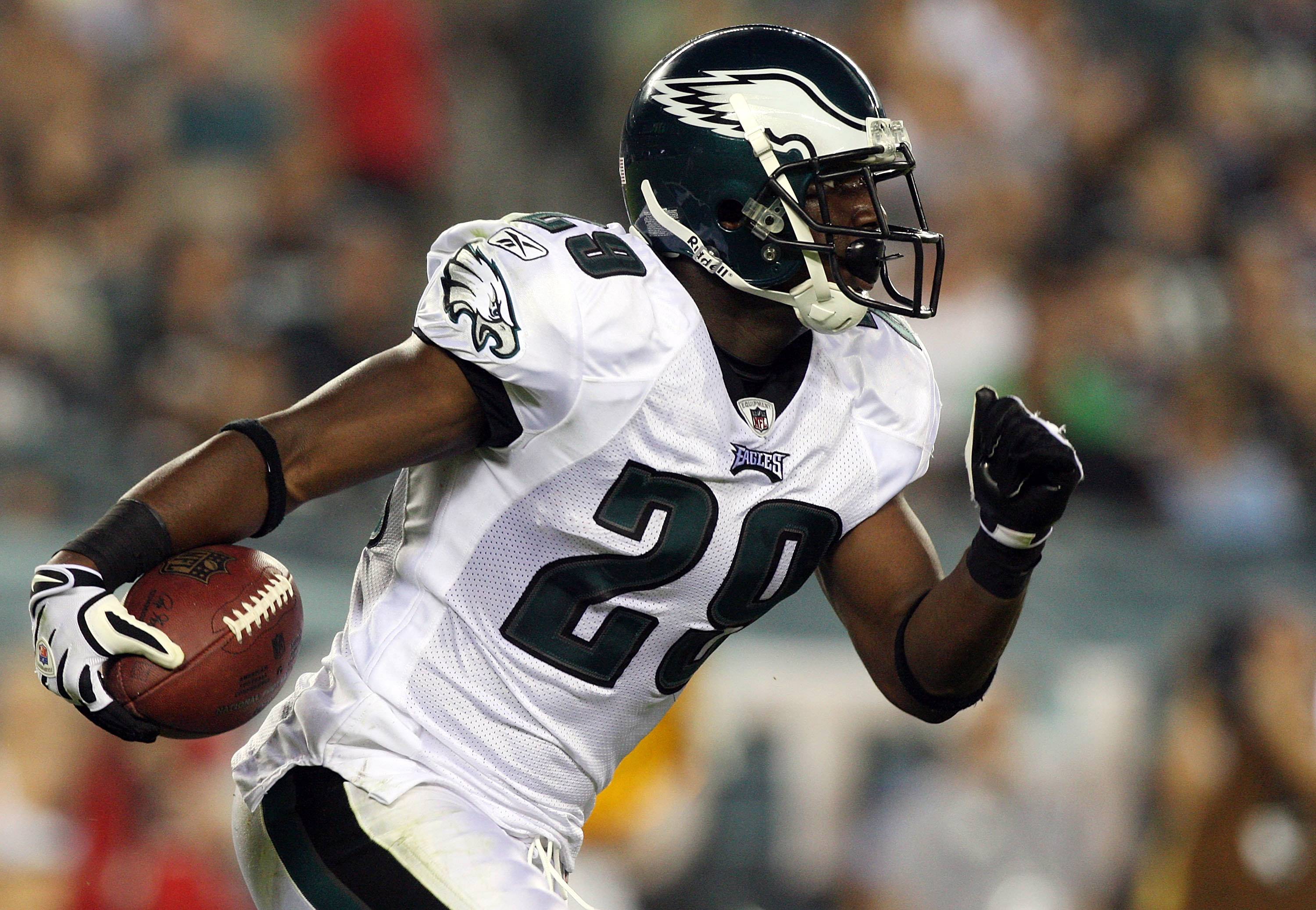 Lesean McCoy vs. Adrian Peterson: Best back in the NFL? - Cardiac Hill