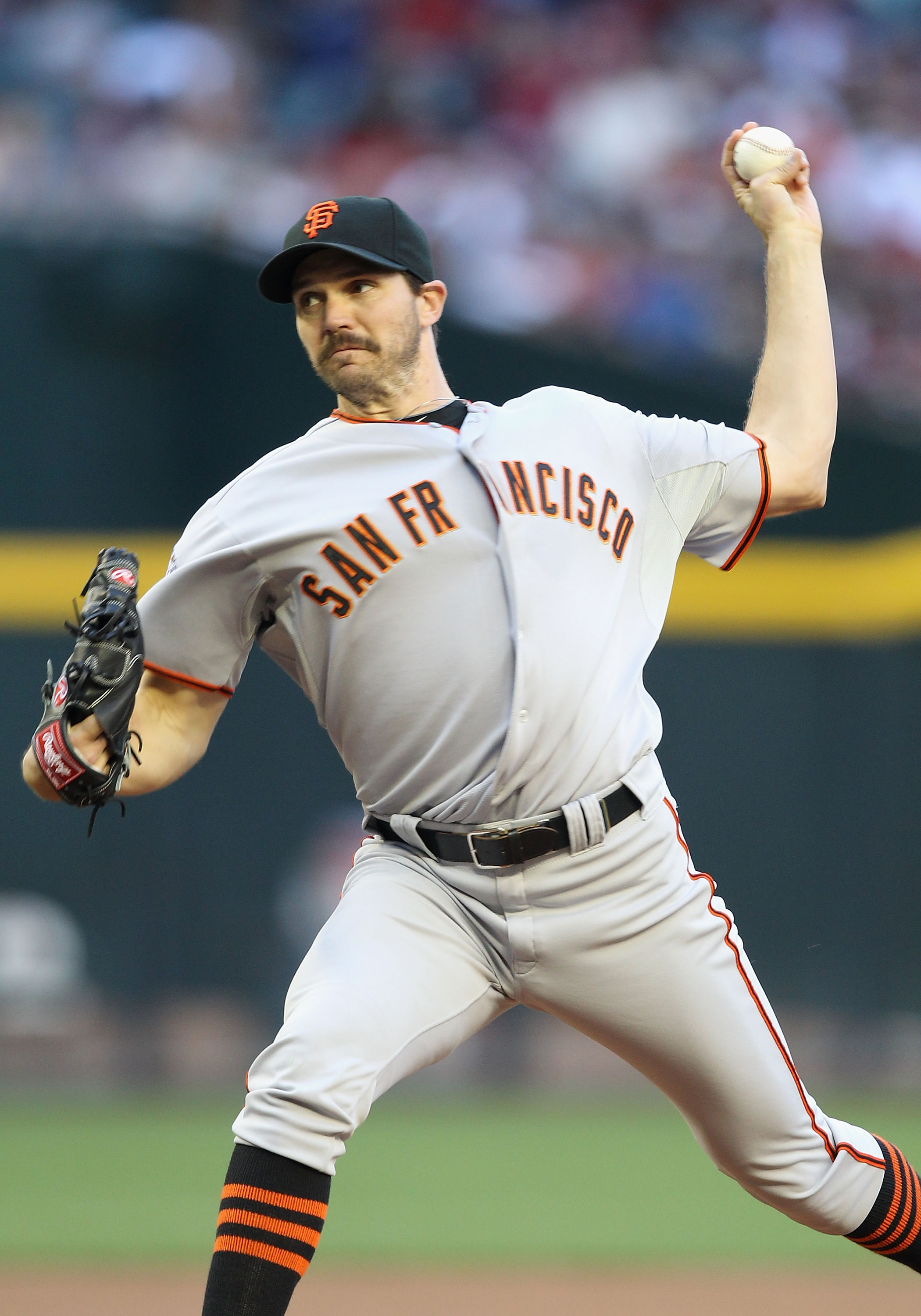 Giants love watching Madison Bumgarner flex his muscles at the plate