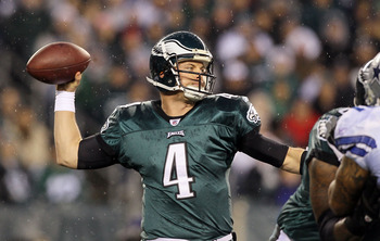 PHILADELPHIA, PA - JANUARY 02:  Kevin Kolb #4 of the Philadelphia Eagles throws a pass against the Dallas Cowboys on January 2, 2011 at Lincoln Financial Field in Philadelphia, Pennsylvania.  (Photo by Jim McIsaac/Getty Images)