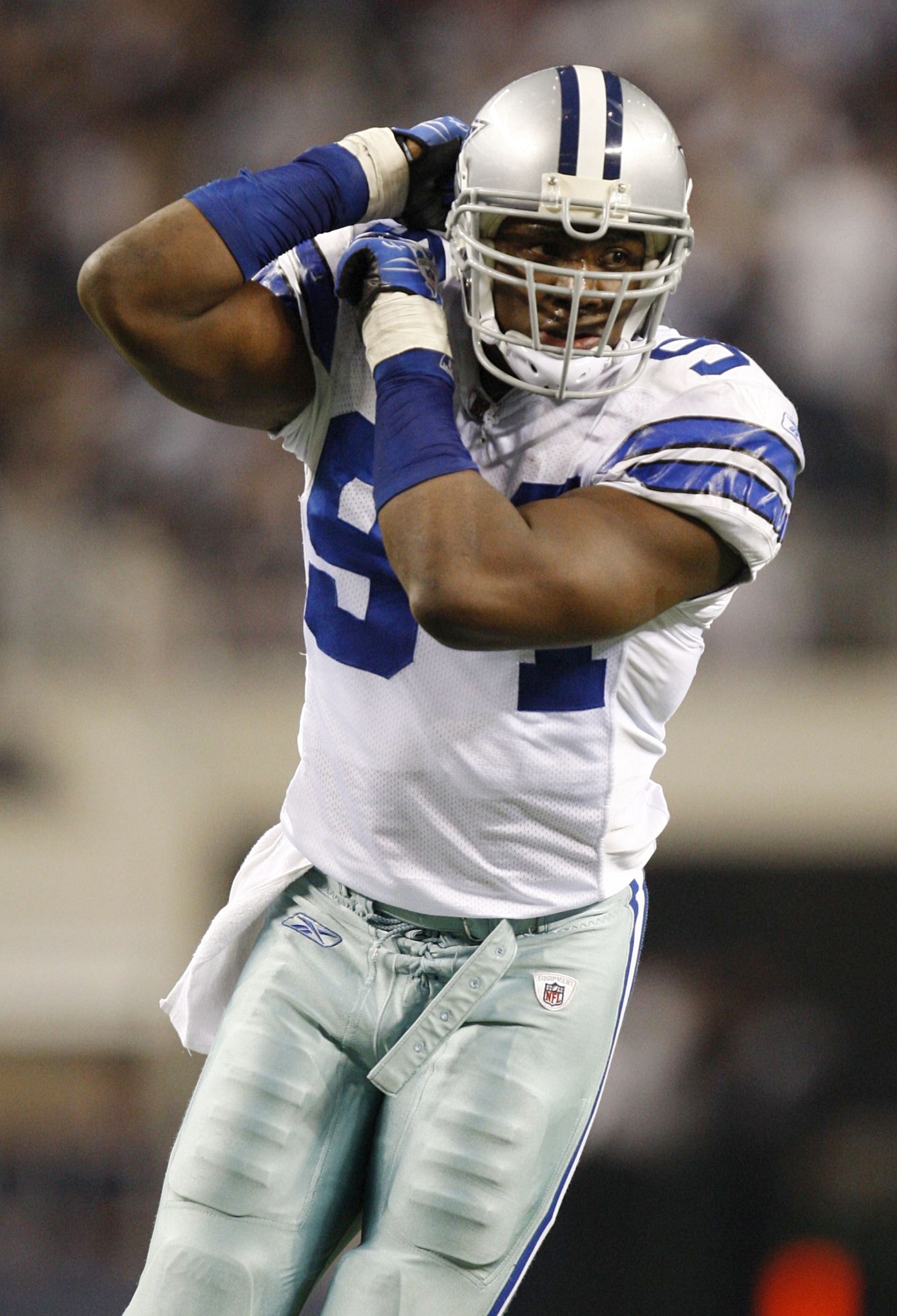 Dallas Cowboys linebacker DeMarcus Ware (94) rushes in first half action in  the NFL - NFC Playoffs football game between the Philadelphia Eagles and Dallas  Cowboys at Cowboys Stadium in Arlington, Texas.