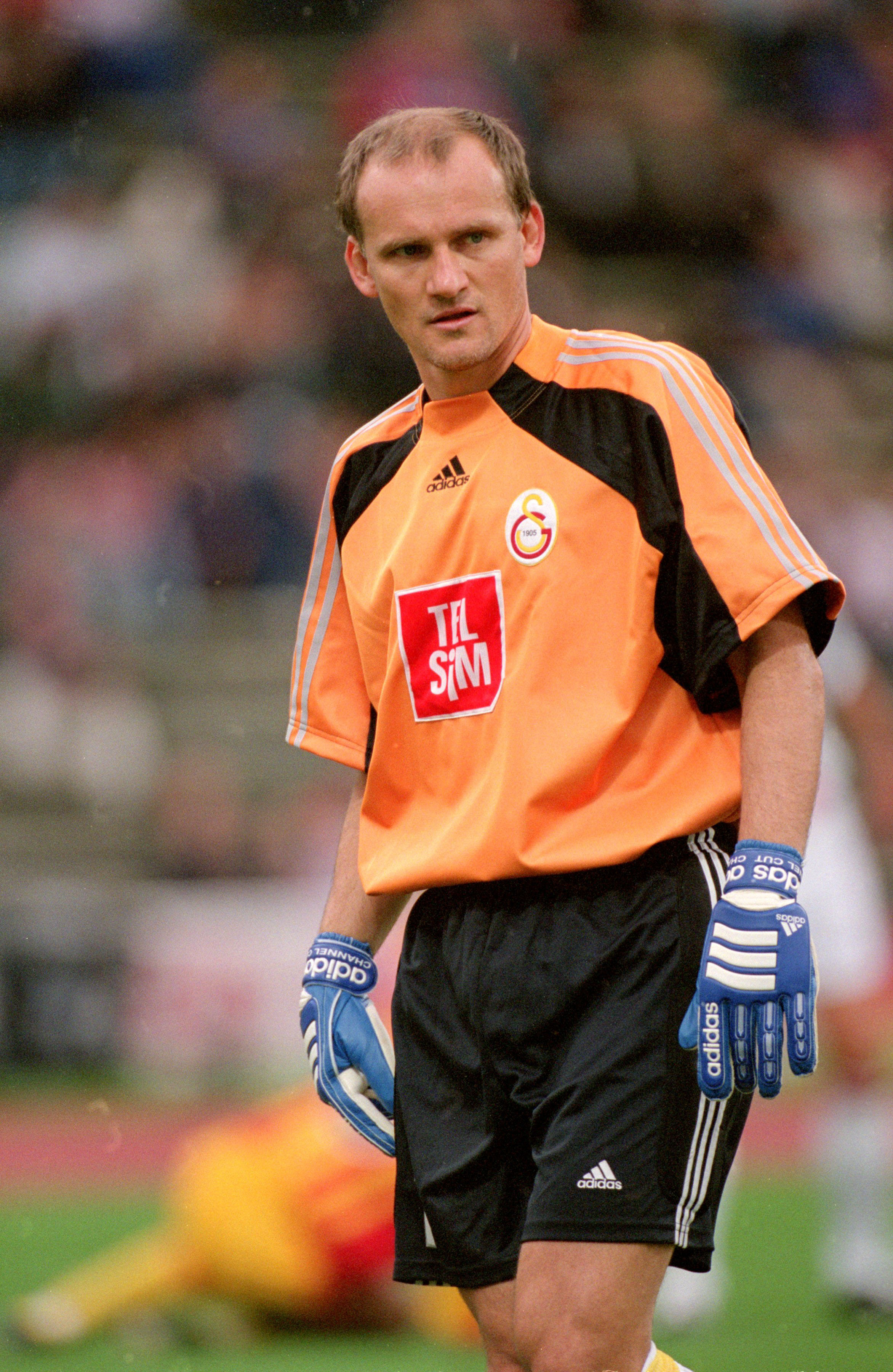 4 Aug 2000:  Claudio Taffarel of Galatasaray in action during the Pre-Season Friendly Tournament match against Bayern Munich at the Olympic Stadium, in Munich, Germany. Bayern Munich won the match 3-1.  \ Mandatory Credit: Ross Kinnaird /Allsport