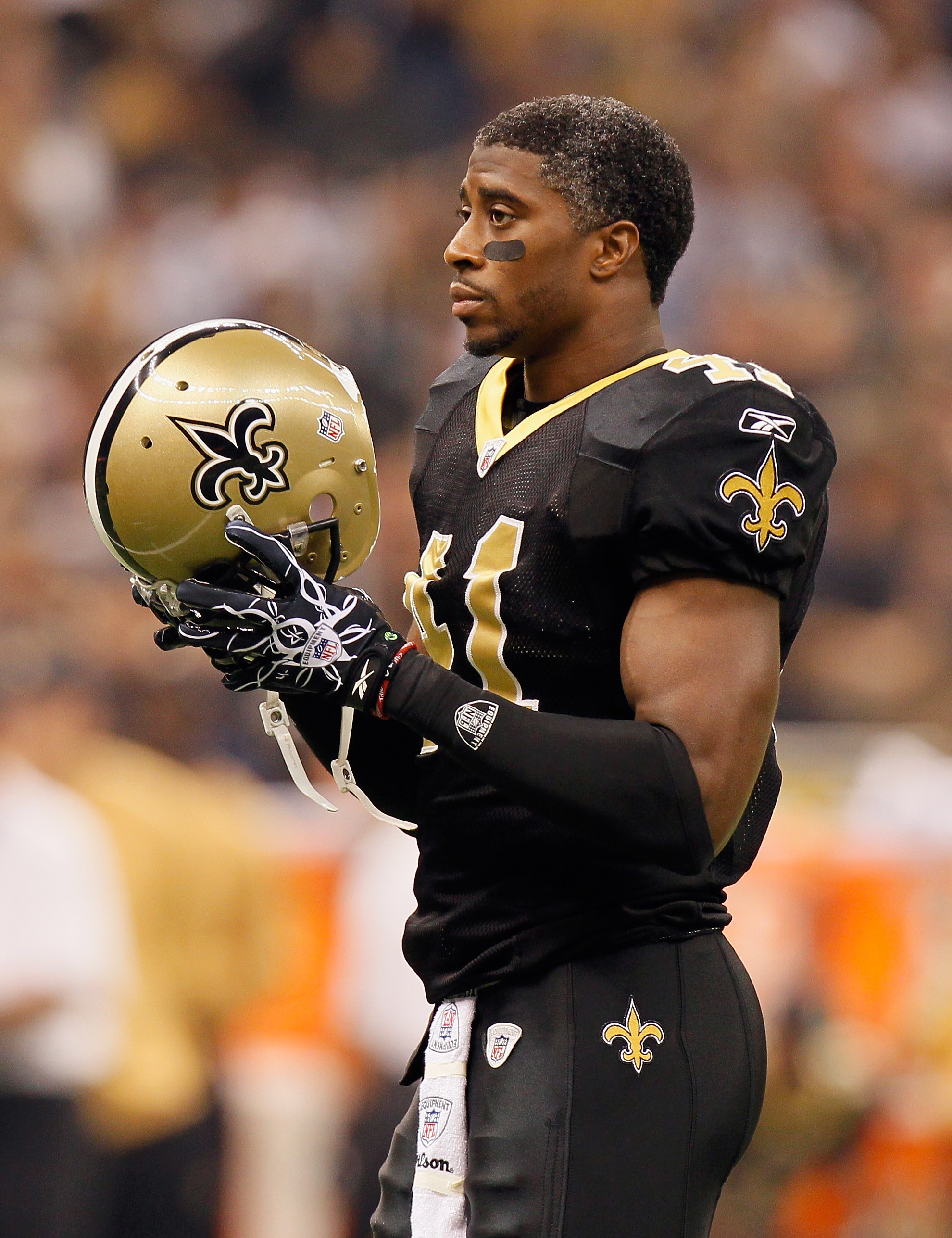 Roman Harper of the New Orleans Saints at Louisiana Superdome on