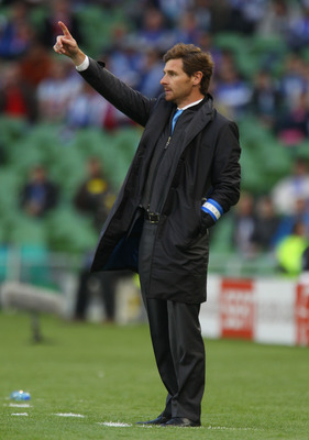 DUBLIN, IRELAND - MAY 18:  FC Porto Head Coach, Andre Villas Boas gives instructions from the touchline during the UEFA Europa League Final between FC Porto and SC Braga at Dublin Arena on May 18, 2011 in Dublin, Ireland.  (Photo by Alex Livesey/Getty Ima