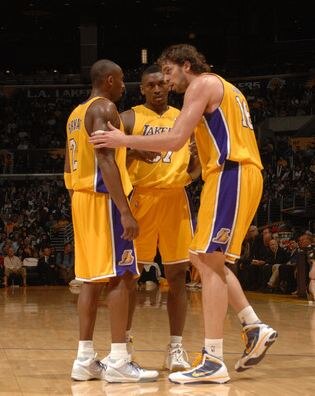 Los Angeles Lakers: First 6 Orders of Business for New Lakers Head Coach