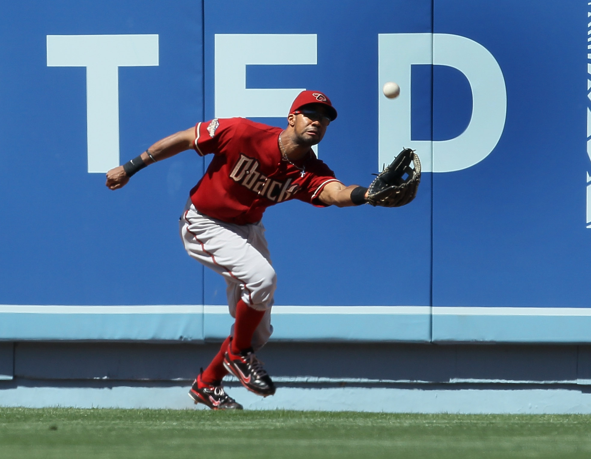 Arizona Diamondbacks are reportedly pursuing Zack Greinke - Los