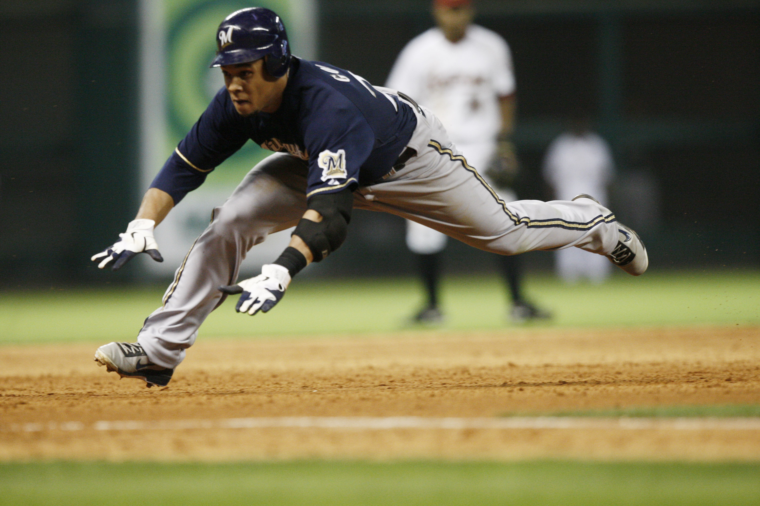 Milwaukee Brewers get CF Carlos Gomez back from wrist injury