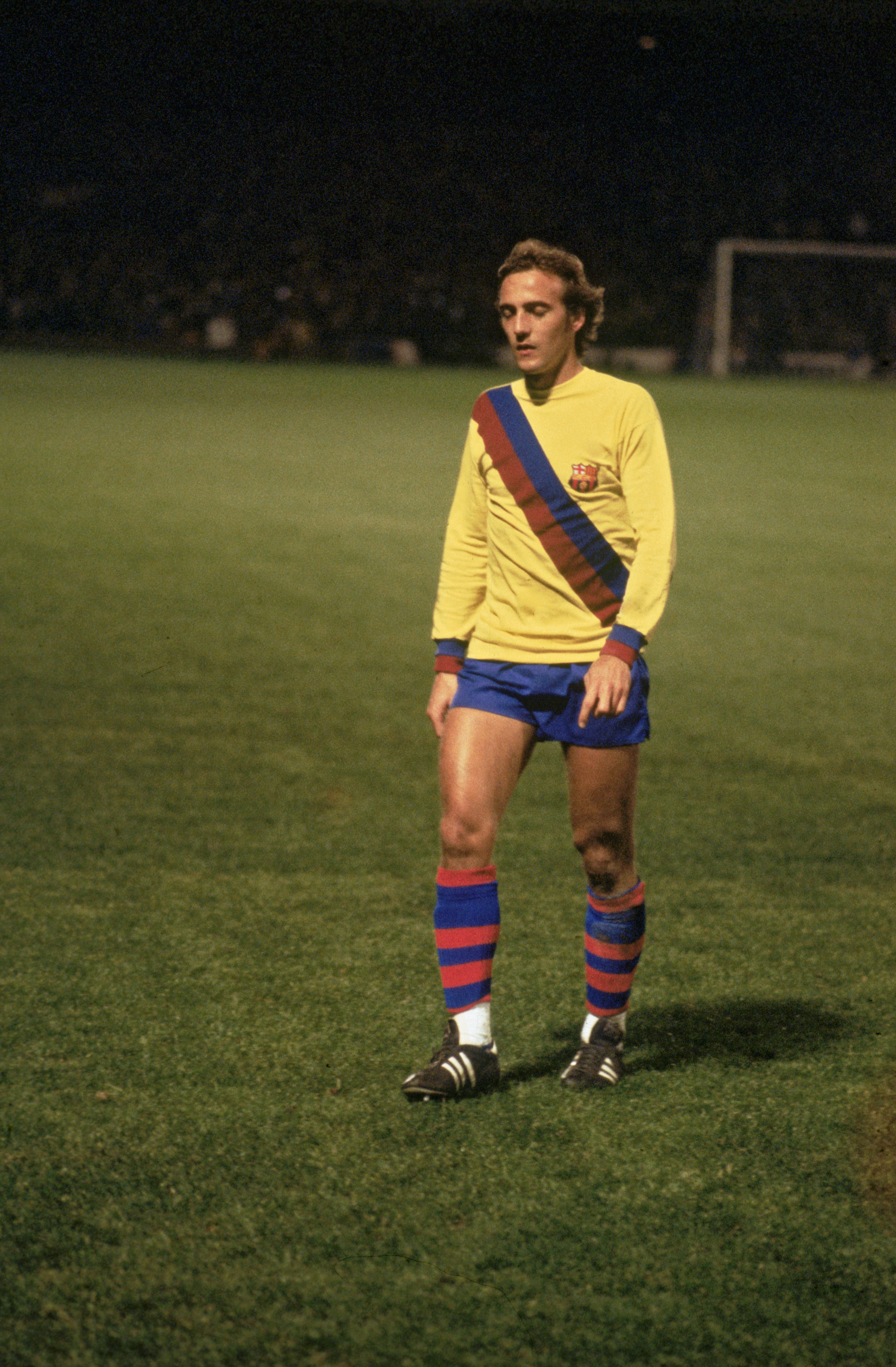 Dutch midfielder Johan Neeskens playing for Spanish club FC Barcelona, late 1970s. (Photo by Allsport/Getty Images)