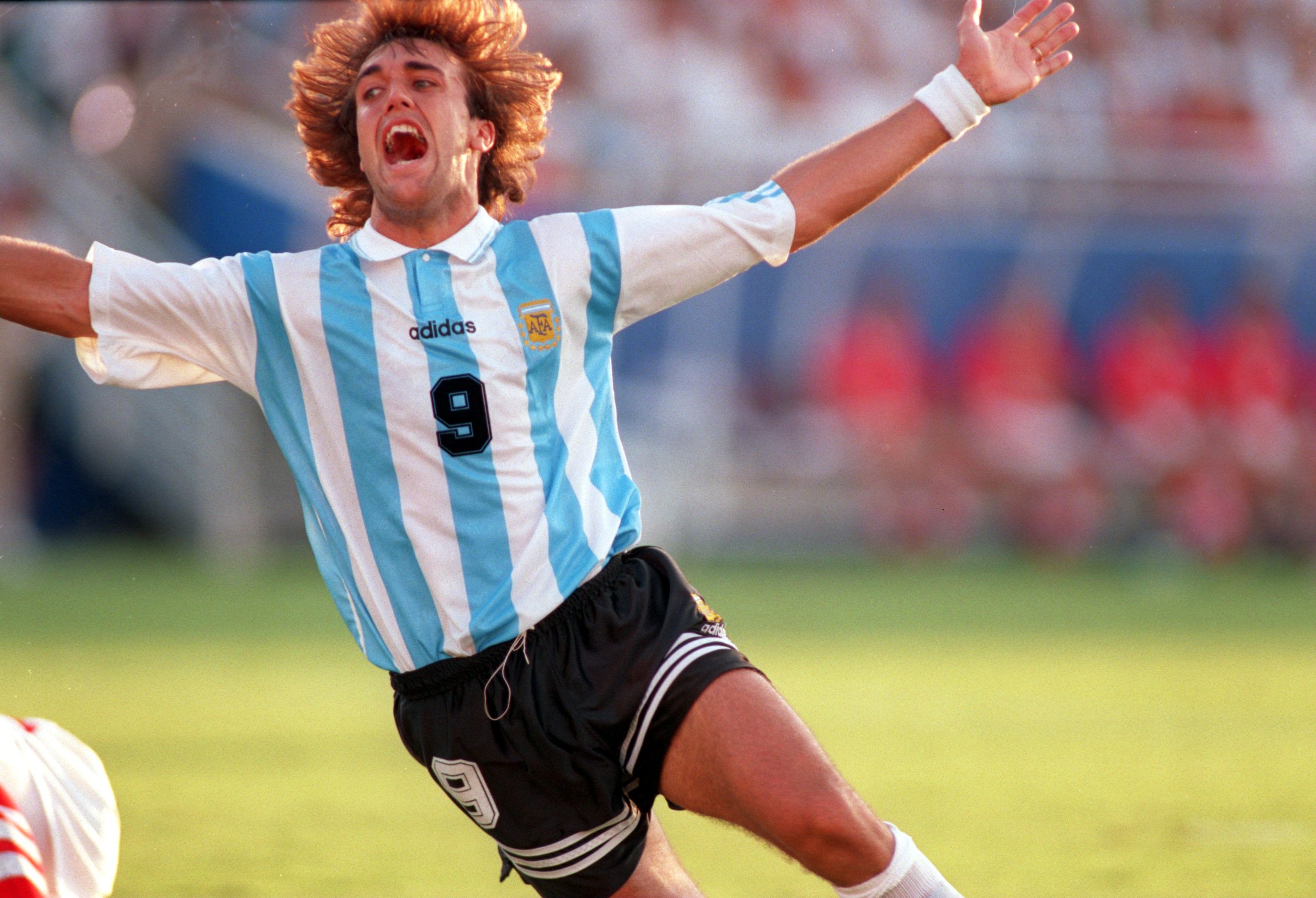 30 JUN 1994:  GABRIEL BATISTUTA OF ARGENTINA CELEBRATES IN ACTION DURING THE 1994 WORLD CUP MATCH ARGENTINA V BULGARIA IN DALLAS, TEXAS. Mandatory Credit: David Cannon/ALLSPORT