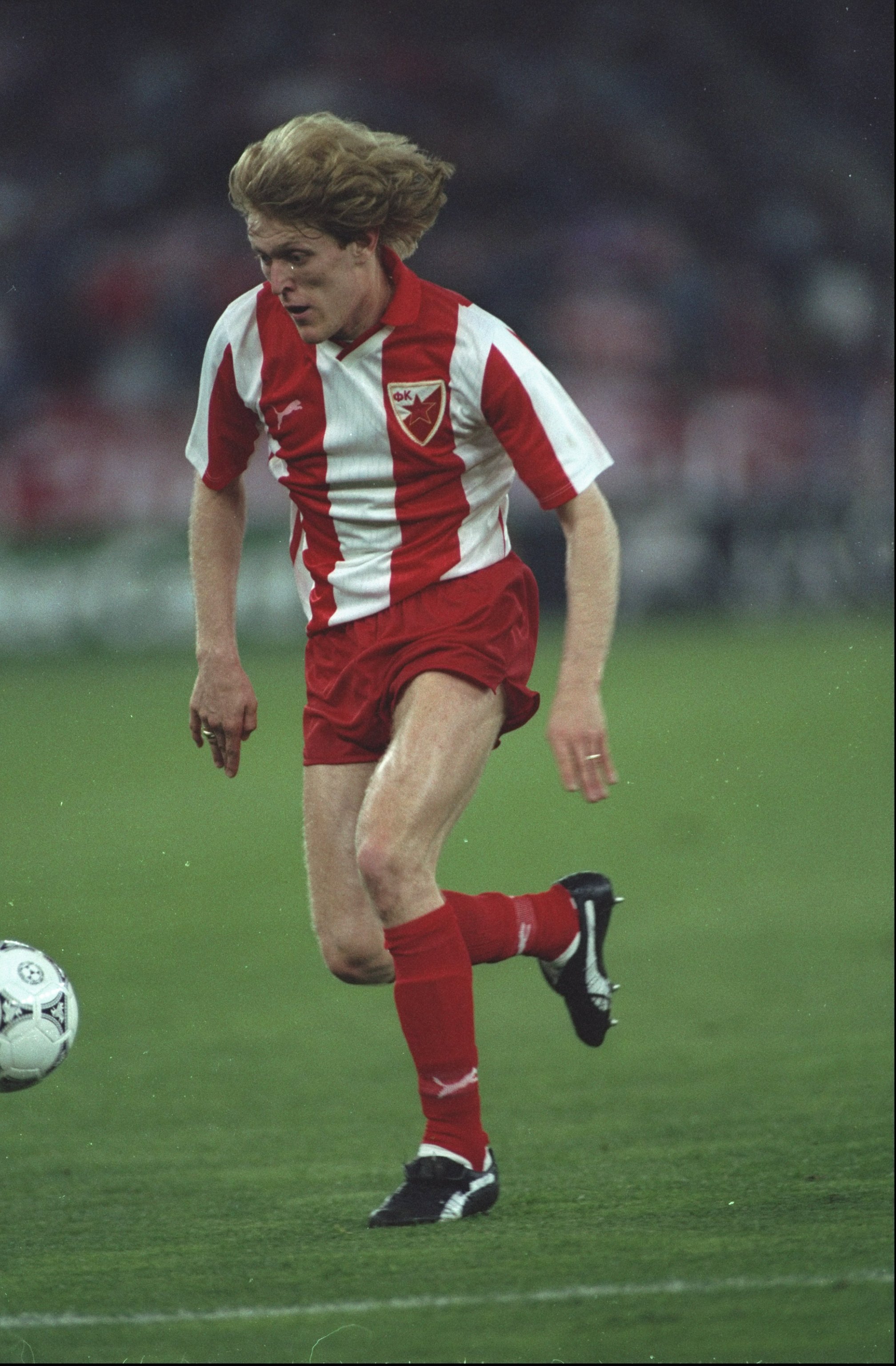 29 May 1991: Robert Prosinecki of Red Star Belgrade in action during the European Cup final against Marseille at the San Nicola Stadium in Bari, Italy. Red Star Belgrade won the match 5-4 on penalties. \ Mandatory Credit: David Cannon/Allsport