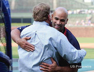 albert pujols and yadi hugging｜TikTok Search