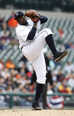DETROIT - APRIL 13:  Dontrelle Willis #21 of the Detroit Tigers pitches during the game between the Detroit Tigers and the Kansas City Royals on April 13, 2010 at Comerica Park in Detroit, Michigan. The Tigers defeated the Indians 6-5.  (Photo by Leon Hal