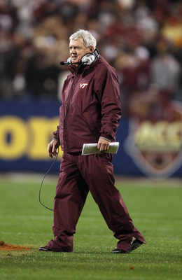 CHARLOTTE, NC - DECEMBER 04:  Head coach Frank Beamer of the Virginia Tech Hokies at Bank of America Stadium on December 4, 2010 in Charlotte, North Carolina.  (Photo by Streeter Lecka/Getty Images)