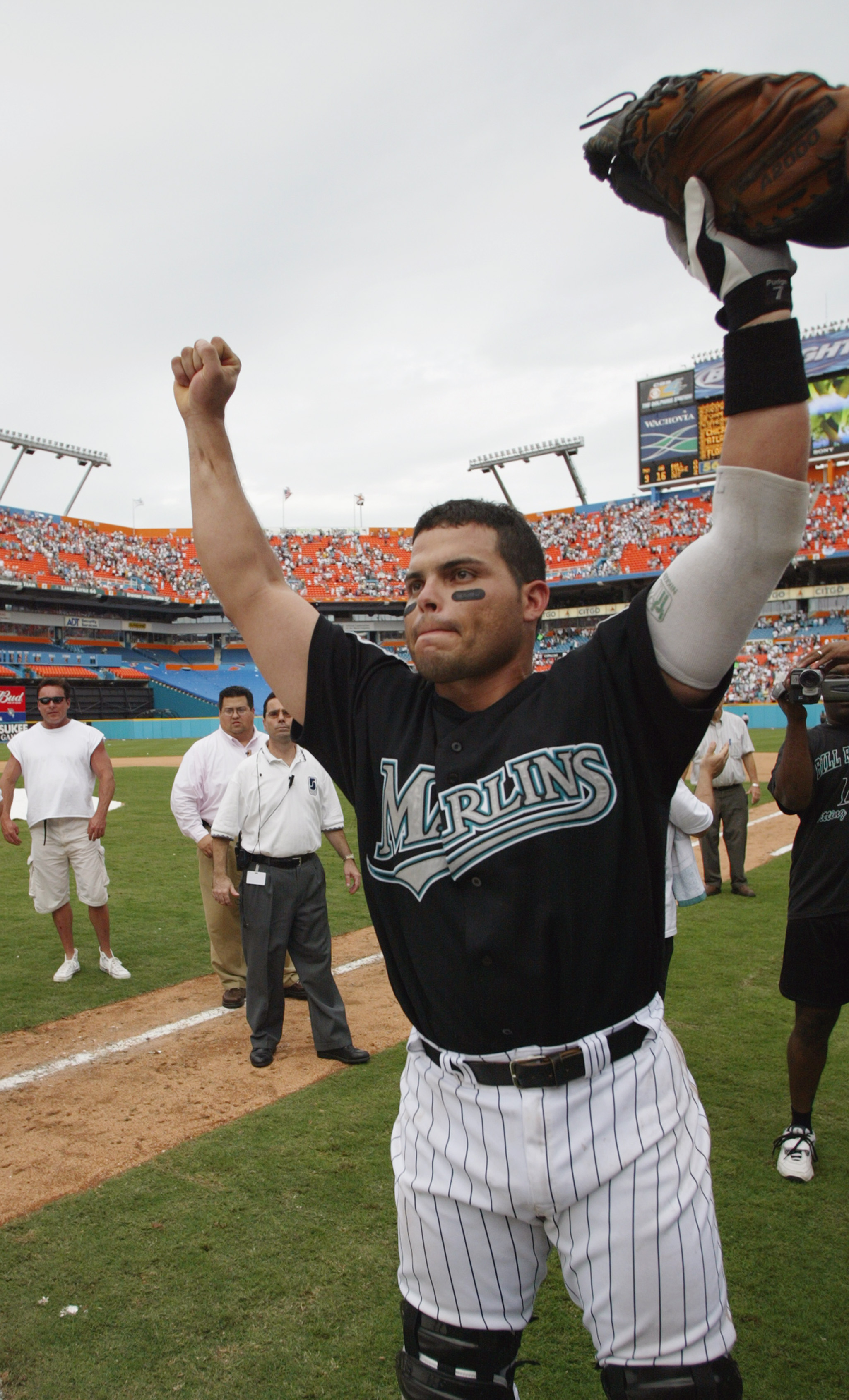 456 Ivan Rodriguez Marlins Photos & High Res Pictures - Getty Images