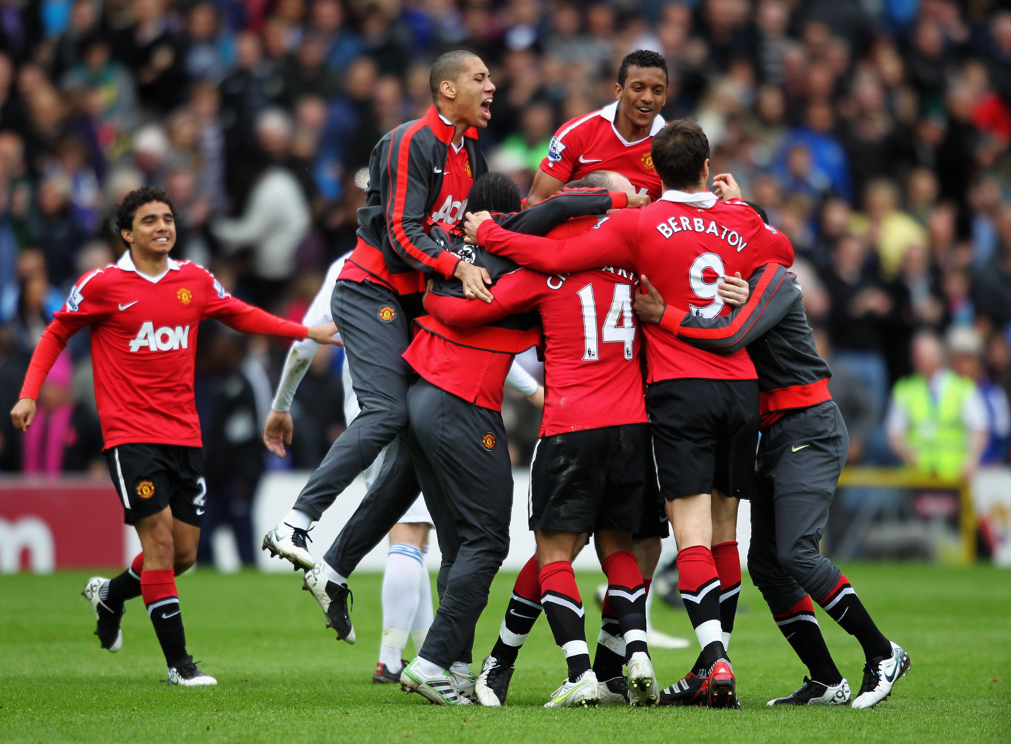 Ruud van Nistelrooy names his toughest Manchester United opponents -  Manchester Evening News