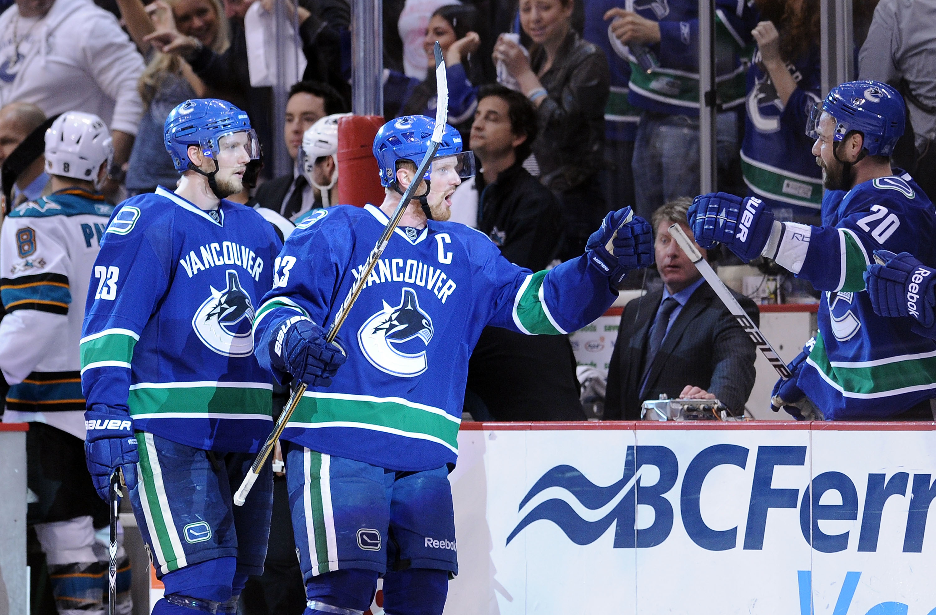 2011 NHL Playoffs: 10 Reasons The Canucks Will Beat The Lightning Or ...