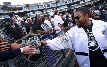 Ice Cube  History of hip hop, Oakland raiders hat, Hip hop culture