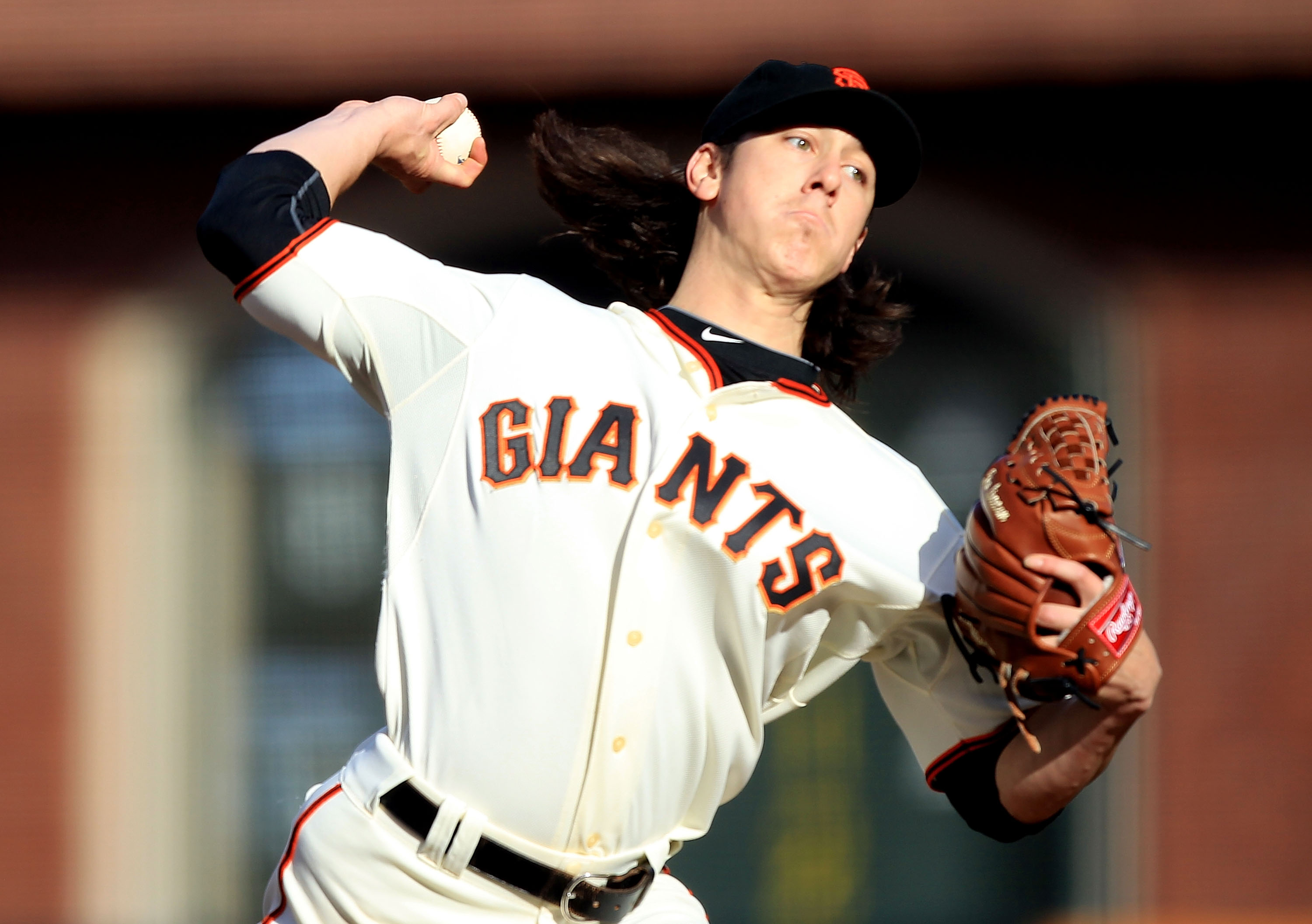 SAN FRANCISCO, CA - MAY 21:  Tim Lincecum #55 of the San Francisco Giants pitches against the Oakland Athletics during an MLB game at AT&T Park on May 21, 2011 in San Francisco, California.  (Photo by Jed Jacobsohn/Getty Images)