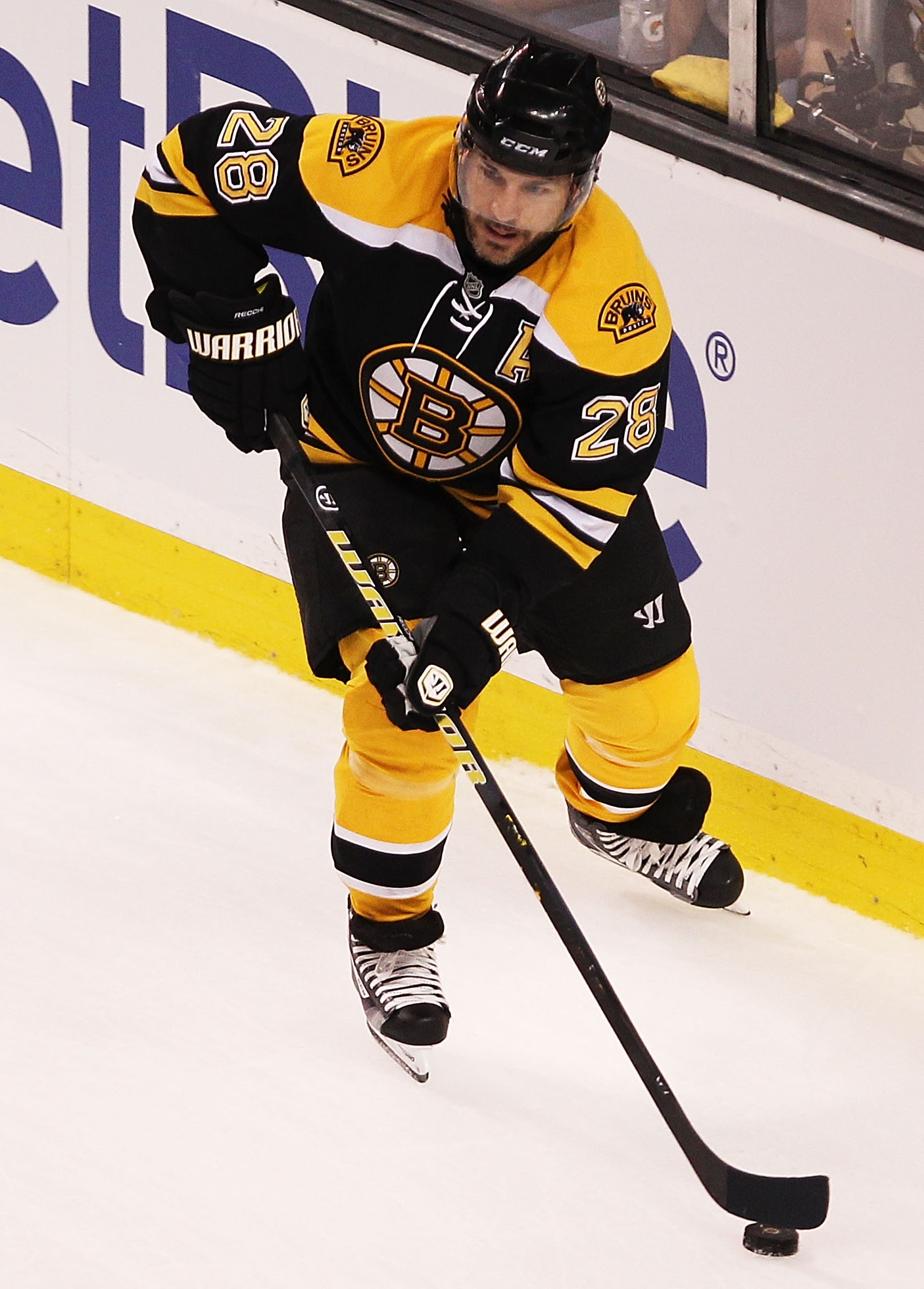 Mark Recchi of the North American Team controls the puck during the News  Photo - Getty Images 