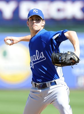 Rays' Hellickson, Braves' Kimbrel pitch their way to top honors