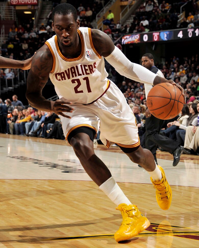 jj-hickson-nike-zoom-sharkley_original.jpg?1306692423