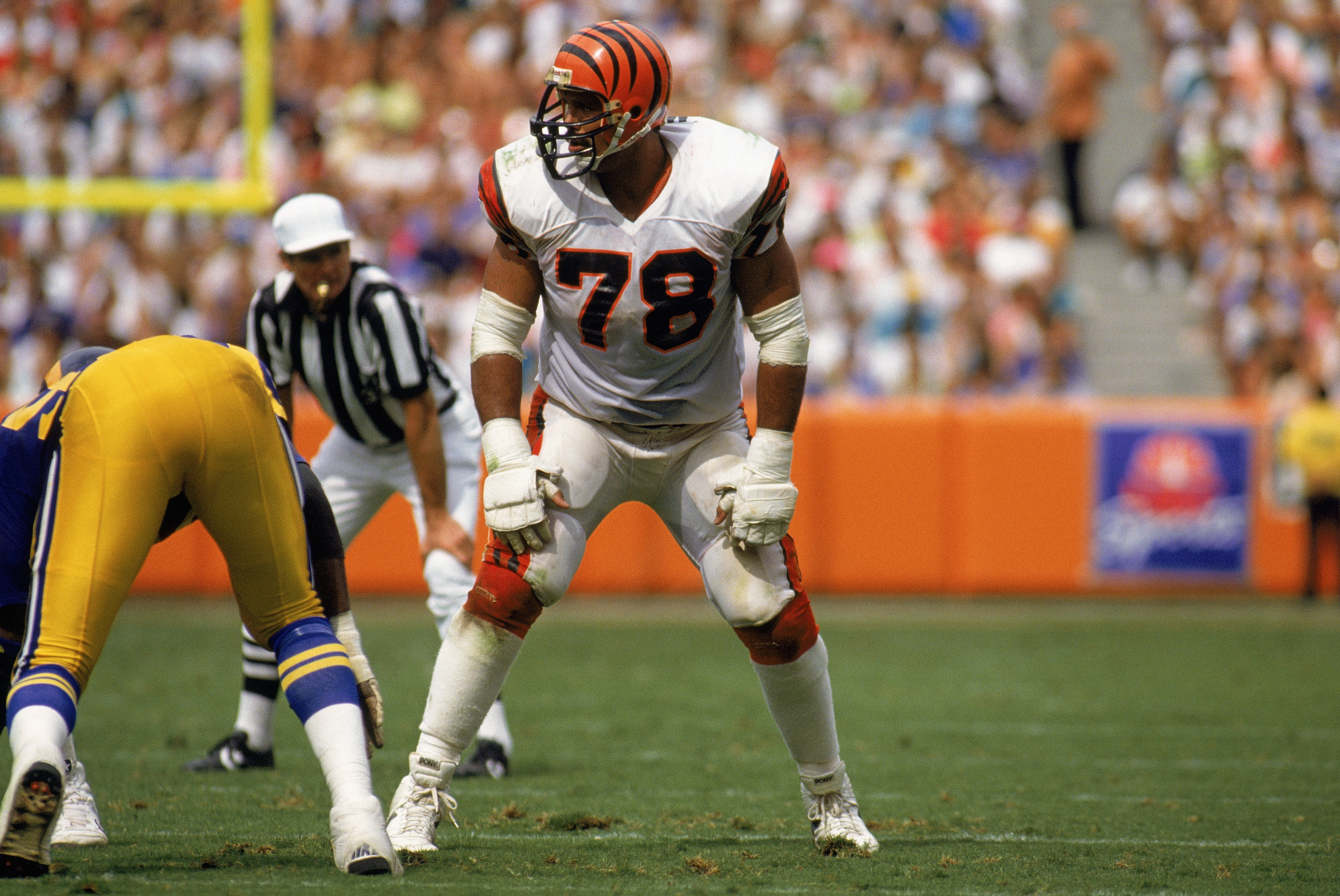 NFL Auction  Legends - Bengals Anthony Munoz Signed Authentic Speed Helmet