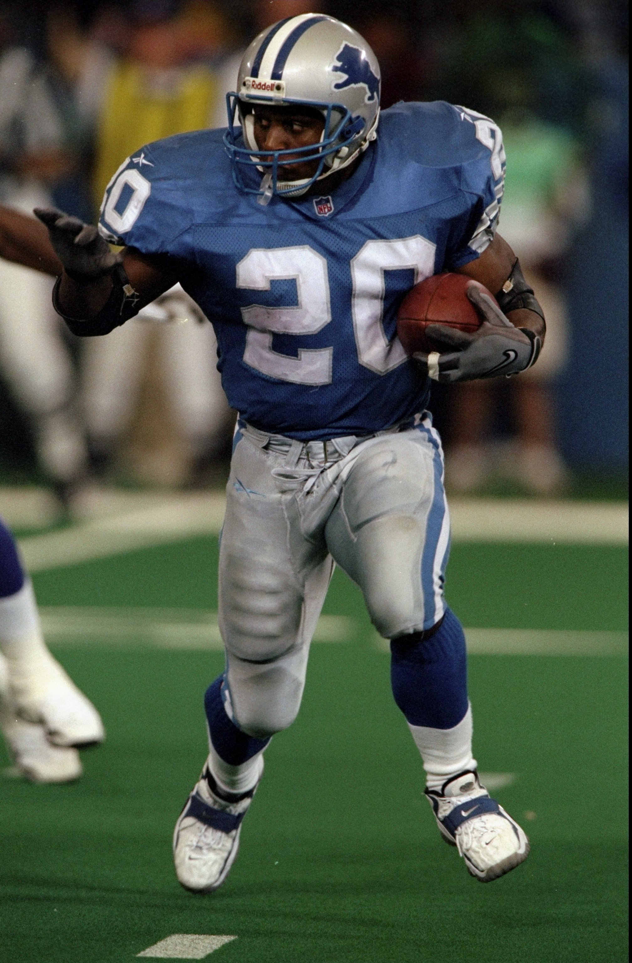 Barry Sanders' Cleats from Final Lions Game vs. Ravens in 1998 Up for  Auction, News, Scores, Highlights, Stats, and Rumors