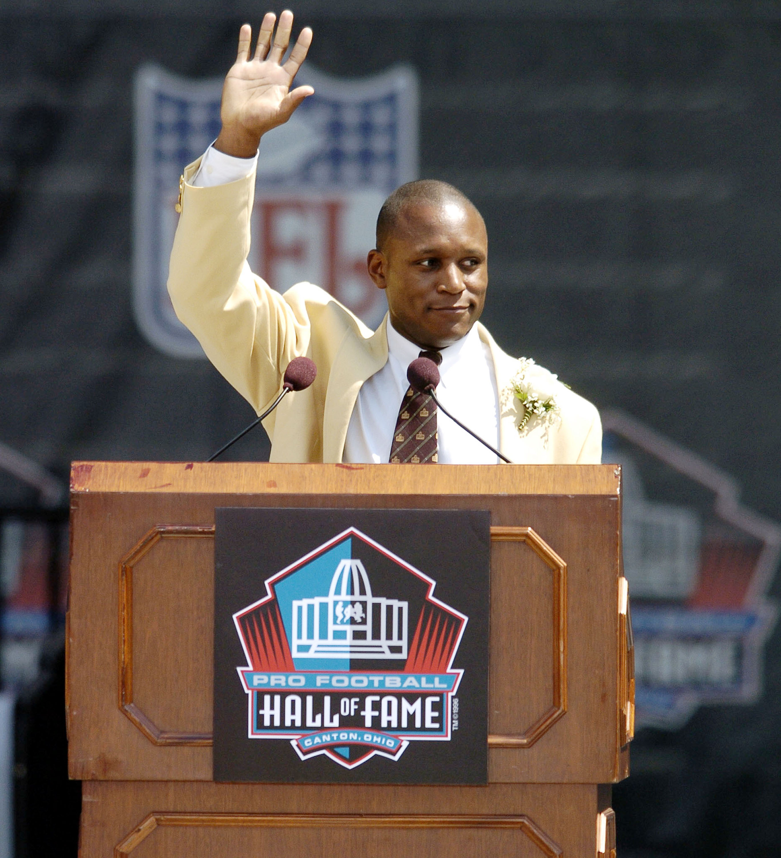 Detroit Lions: Memorable Moments of NFL Hall of Fame RB Barry Sanders, News, Scores, Highlights, Stats, and Rumors