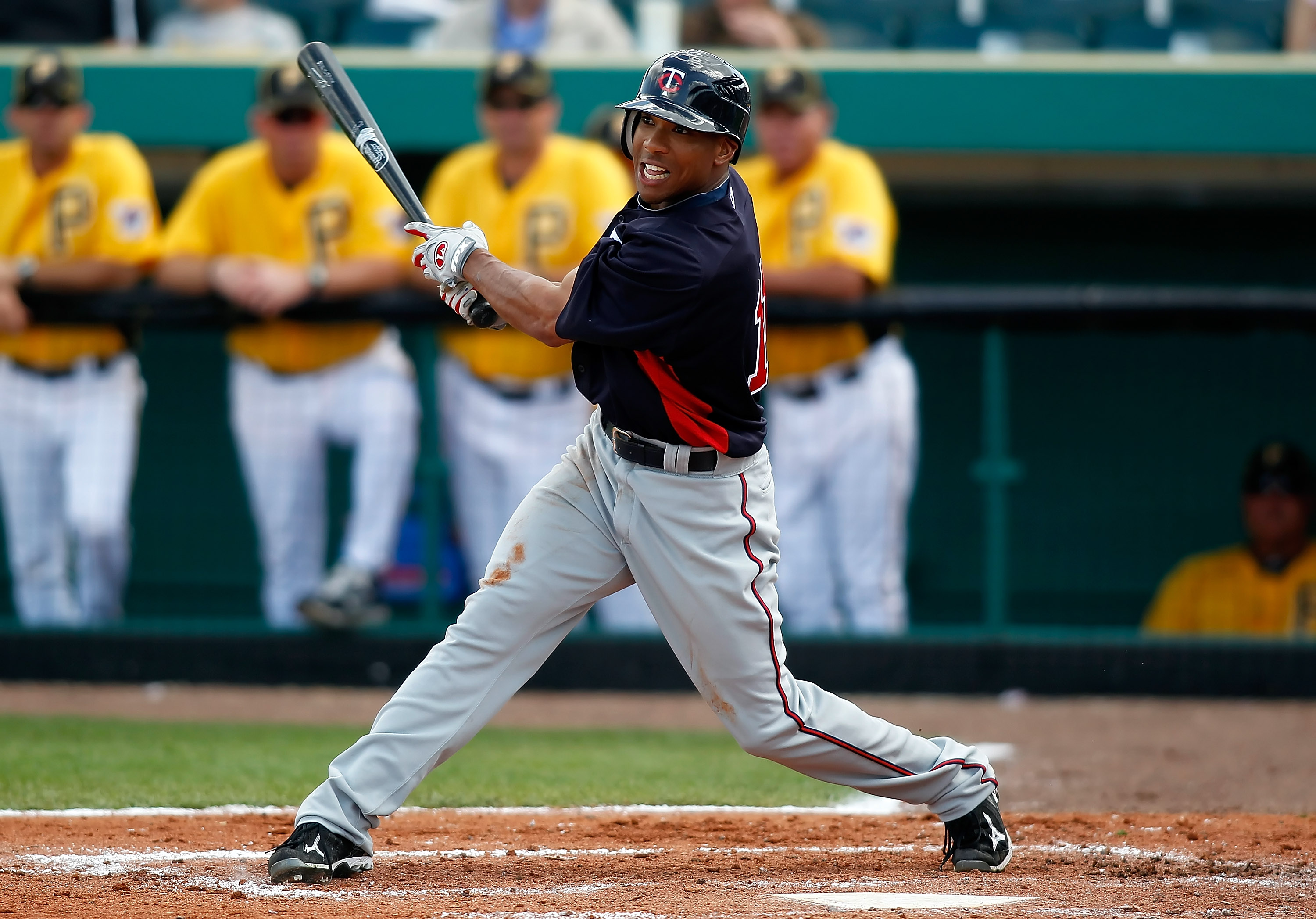 Jim Thome clocks his 600th home run - CBS News