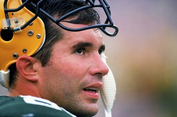 12 Sep 1999: Mark Chmura #89 of the Green Bay Packers looks on the field during a game against the Oakland Raiders at the Lambeau Field in Green Bay, Wisconsin. The Packers defeated the Raiders 28-24.