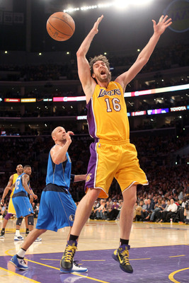LOS ANGELES, CA - MAY 04:  Pau Gasol #16 of the Los Angeles Lakers reacts as he looses the ball in the first quarter in front of Jason Kidd #2 of the Dallas Mavericks in Game Two of the Western Conference Semifinals in the 2011 NBA Playoffs at Staples Cen