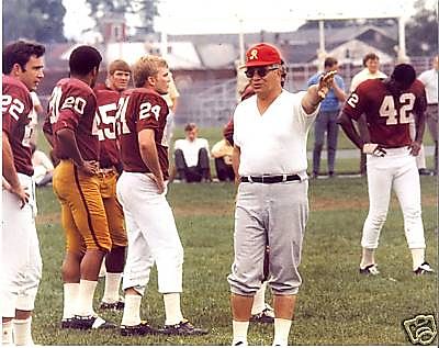 Lot Detail - 1969 Washington Redskins Team Signed Football Including Vince  Lombardi (PSA/DNA)