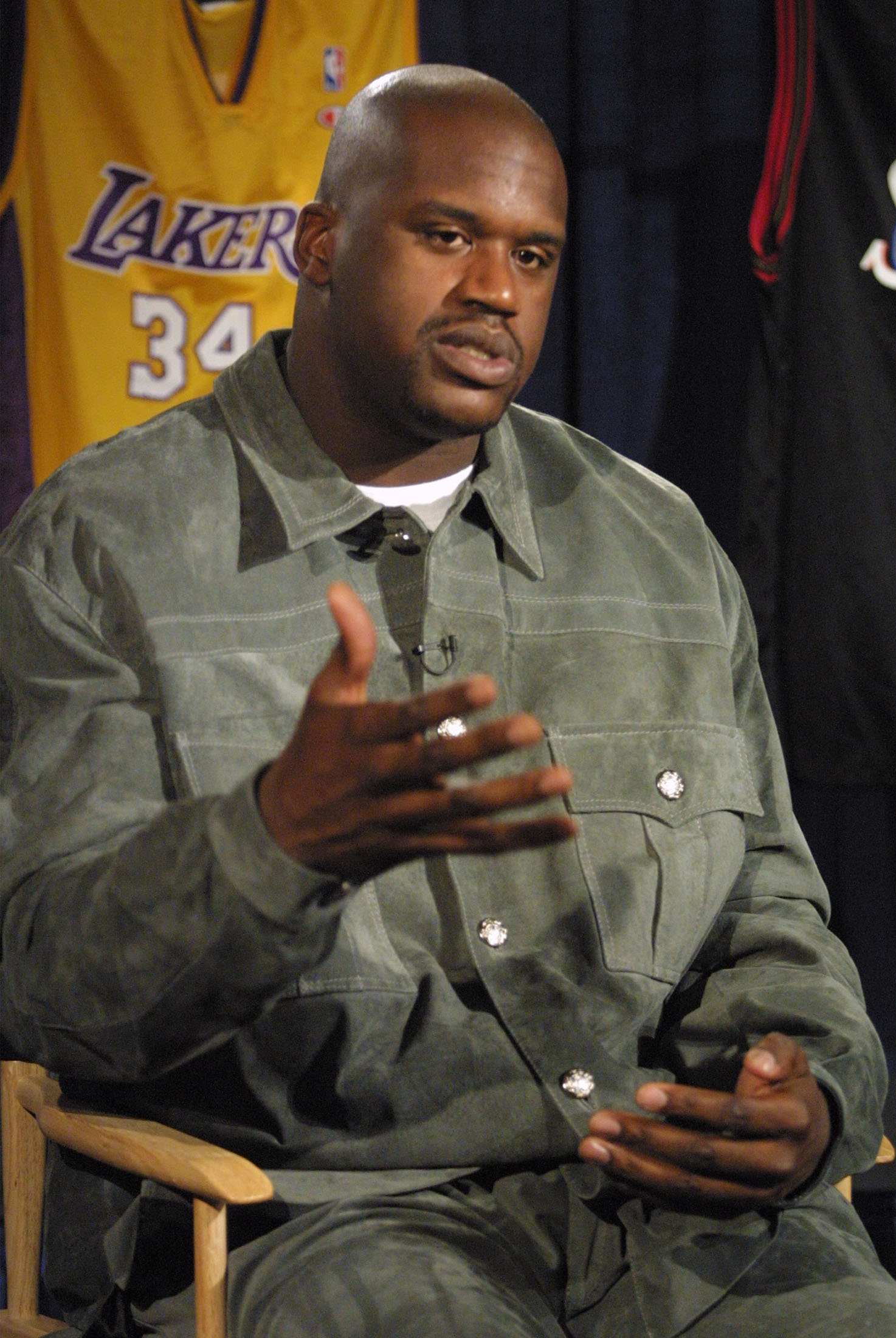 385420 04: Los Angeles Lakers center Shaquille O''Neal speaks on NBC's 'Meet the Press' February 11, 2001 in Washington, D. C. The topic was Professional Basketball: Sports and Society and Role Models. (Photo by Alex Wong/Newsmakers)