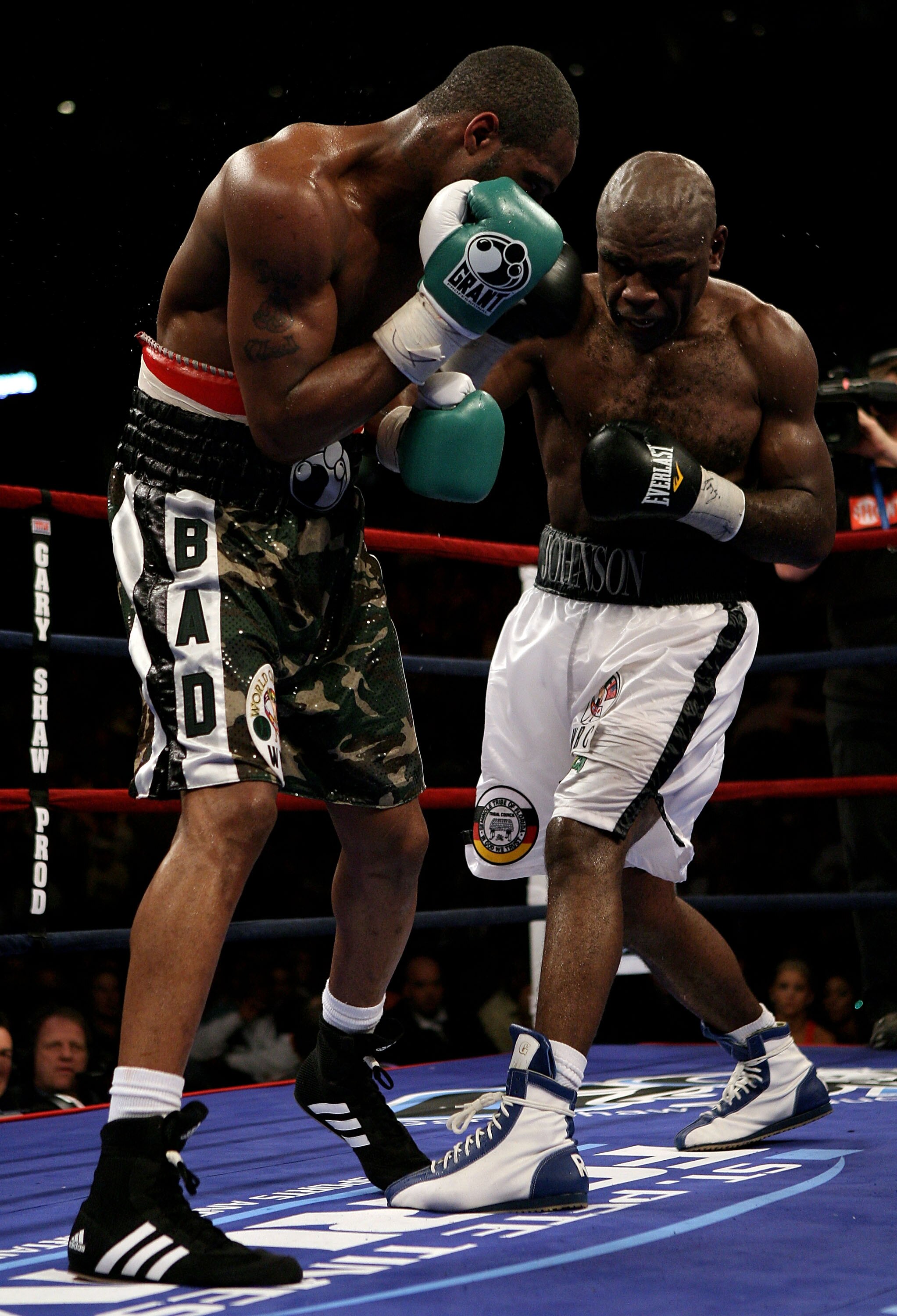 Carl Froch vs. Glen Johnson 15 Bold Predictions for the Fight News