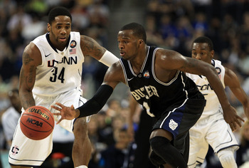 HOUSTON, TX - APRIL 04:  Shelvin Mack #1 of the Butler Bulldogs handles the ball against the Connecticut Huskies during the National Championship Game of the 2011 NCAA Division I Men's Basketball Tournament at Reliant Stadium on April 4, 2011 in Houston, 