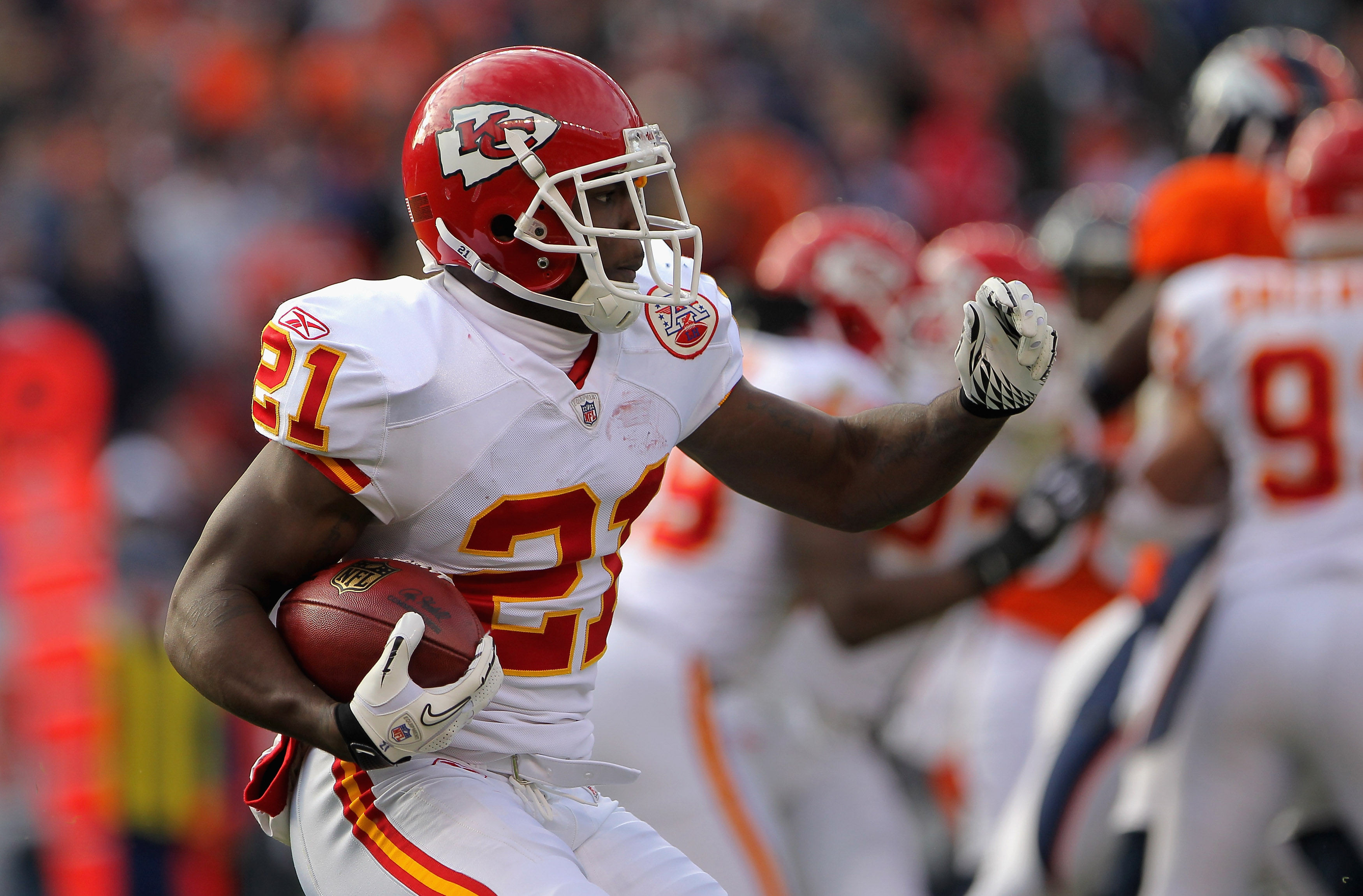 Dexter McCluster injury update: Chiefs WR removed from Broncos