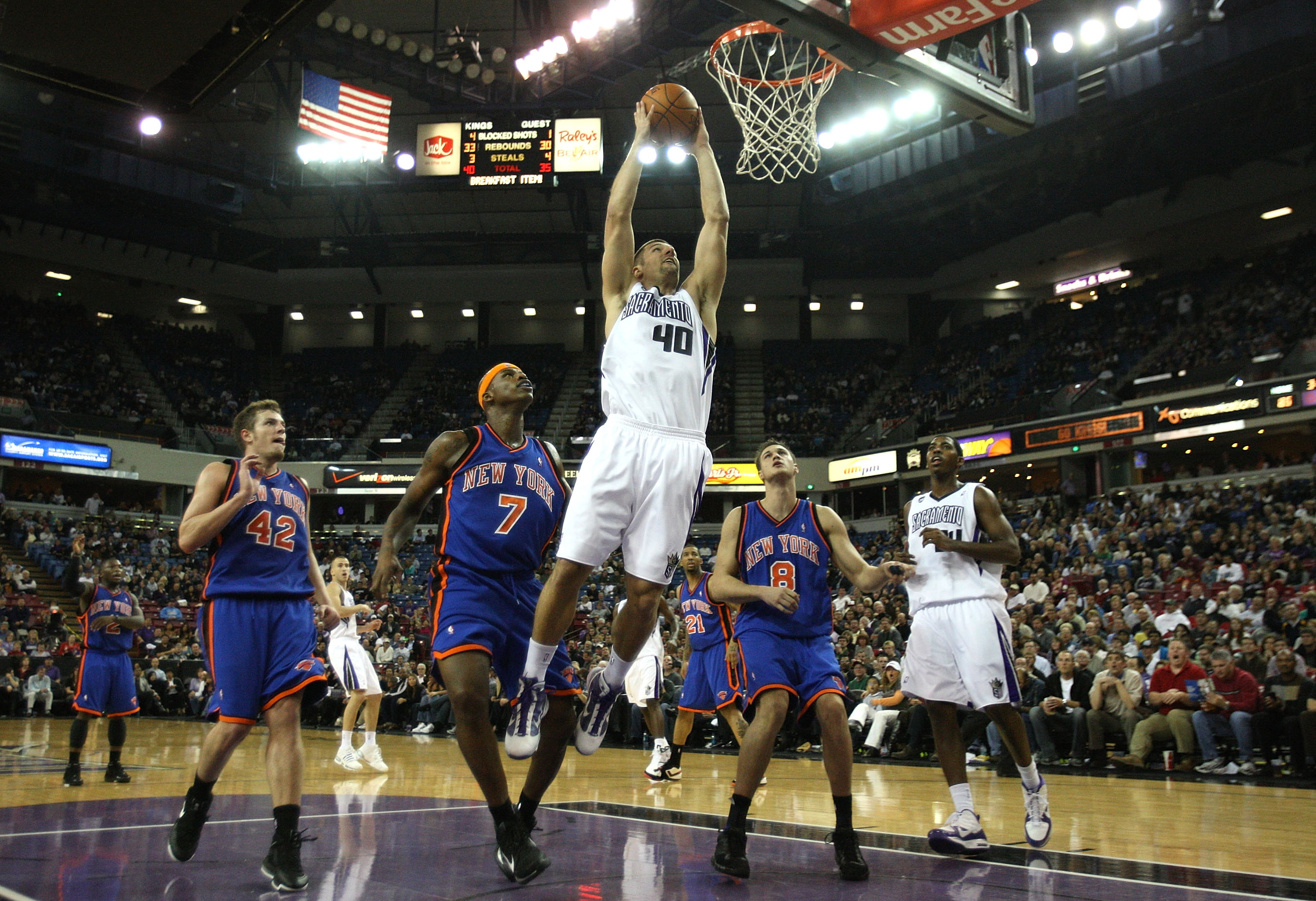SACRAMENTO, CA - NOVEMBER 25: Jon Brockman #40 of the Sacramento Kings shoots against the New York Knicks on November 25, 2009 at ARCO Arena in Sacramento, California. NOTE TO USER: User expressly acknowledges and agrees that, by downloading and/or using