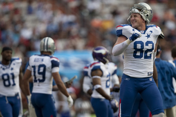 HONOLULU - JANUARY 30:  Jason Witten, #82 of the Dallas Cowboys, smiles during the 2011 NFL Pro Bowl at Aloha Stadium on January 30, 2011 in Honolulu, Hawaii.  (Photo by Kent Nishimura/Getty Images)