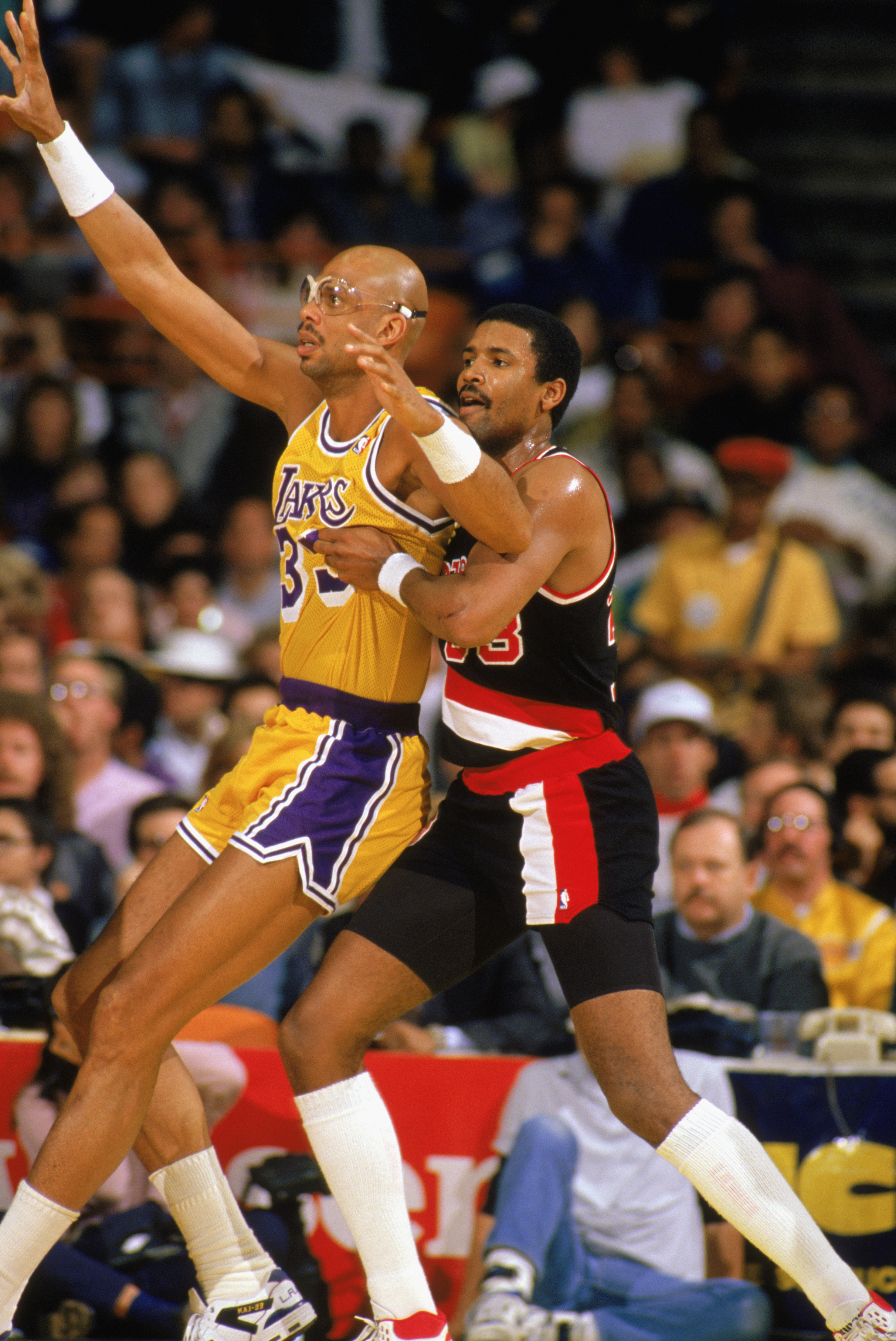 Abdul Jabbar hold the top spot and the NBA's greatest middle man.