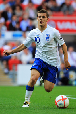 LONDON, ENGLAND - JUNE 04:  Jack Wilshere of England in action during the UEFA EURO 2012 group G qualifying match between England and Switzerland at Wembley Stadium on June 4, 2011 in London, England.  (Photo by David Cannon/Getty Images)