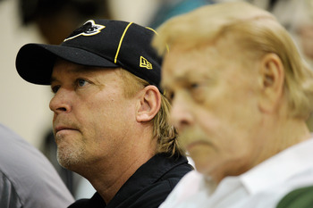 Jim buss jeanie on sale buss