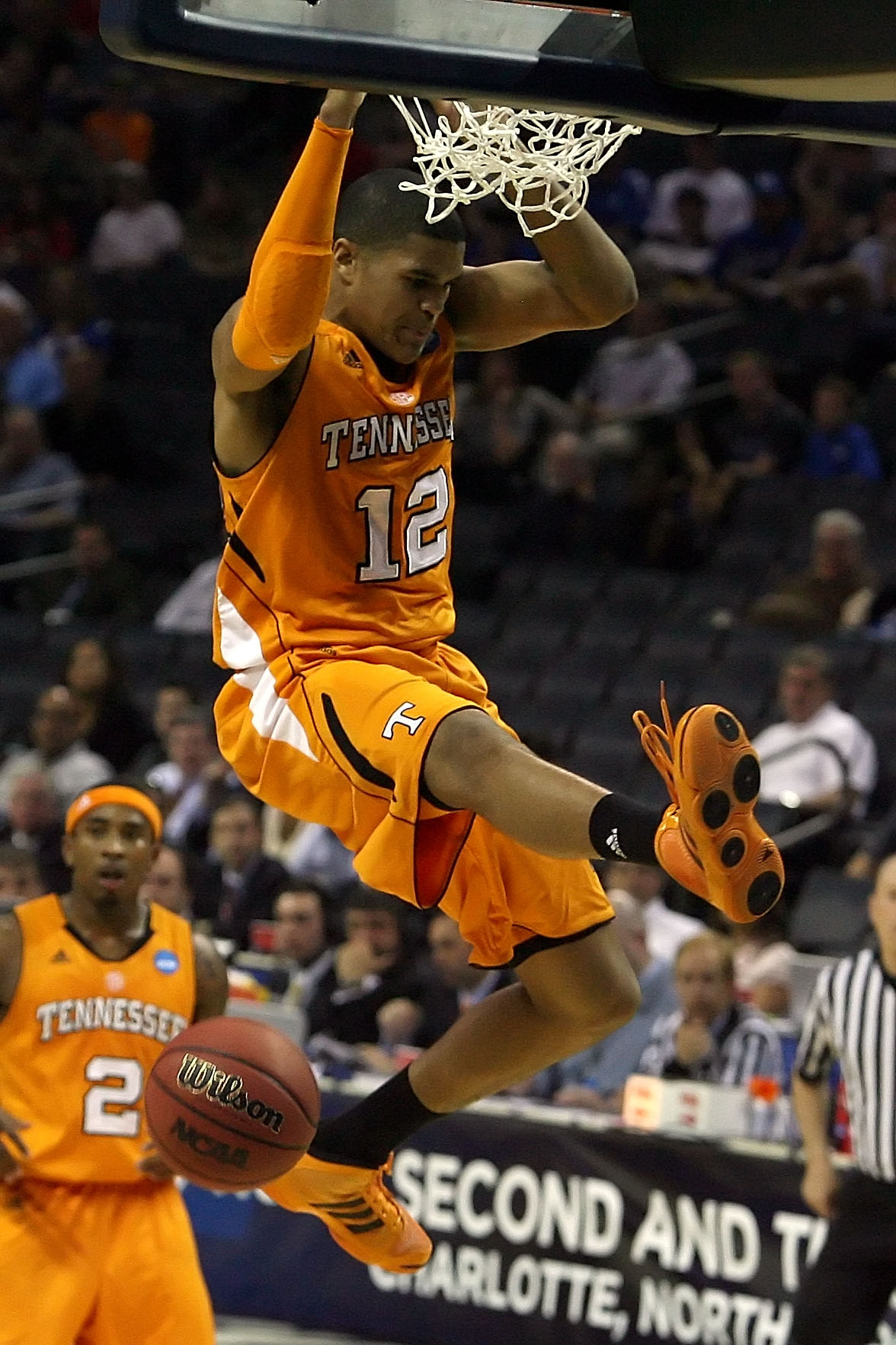 CHARLOTTE, NC - MARCH 18:  Tobias Harris #12 of the Tennessee Volunteers dunks the ball while taking on the Michigan Wolverines in the first half during the second round of the 2011 NCAA men's basketball tournament at Time Warner Cable Arena on March 18, 