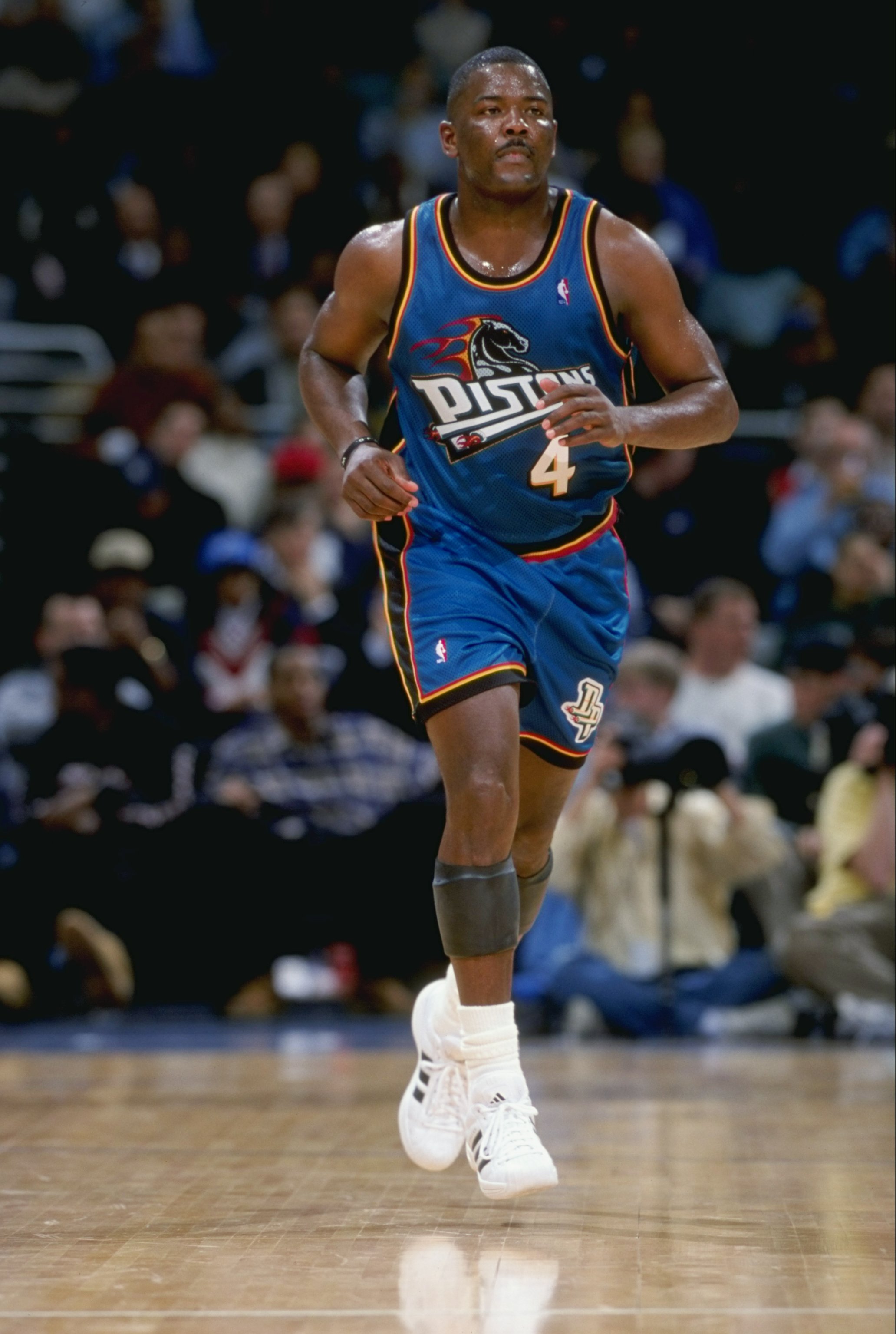 Лучший баскетболист всех времен. Джо Думарс баскетболист. Джо Думарс. Джо Дюмарс Детройт. Detroit 1990s.