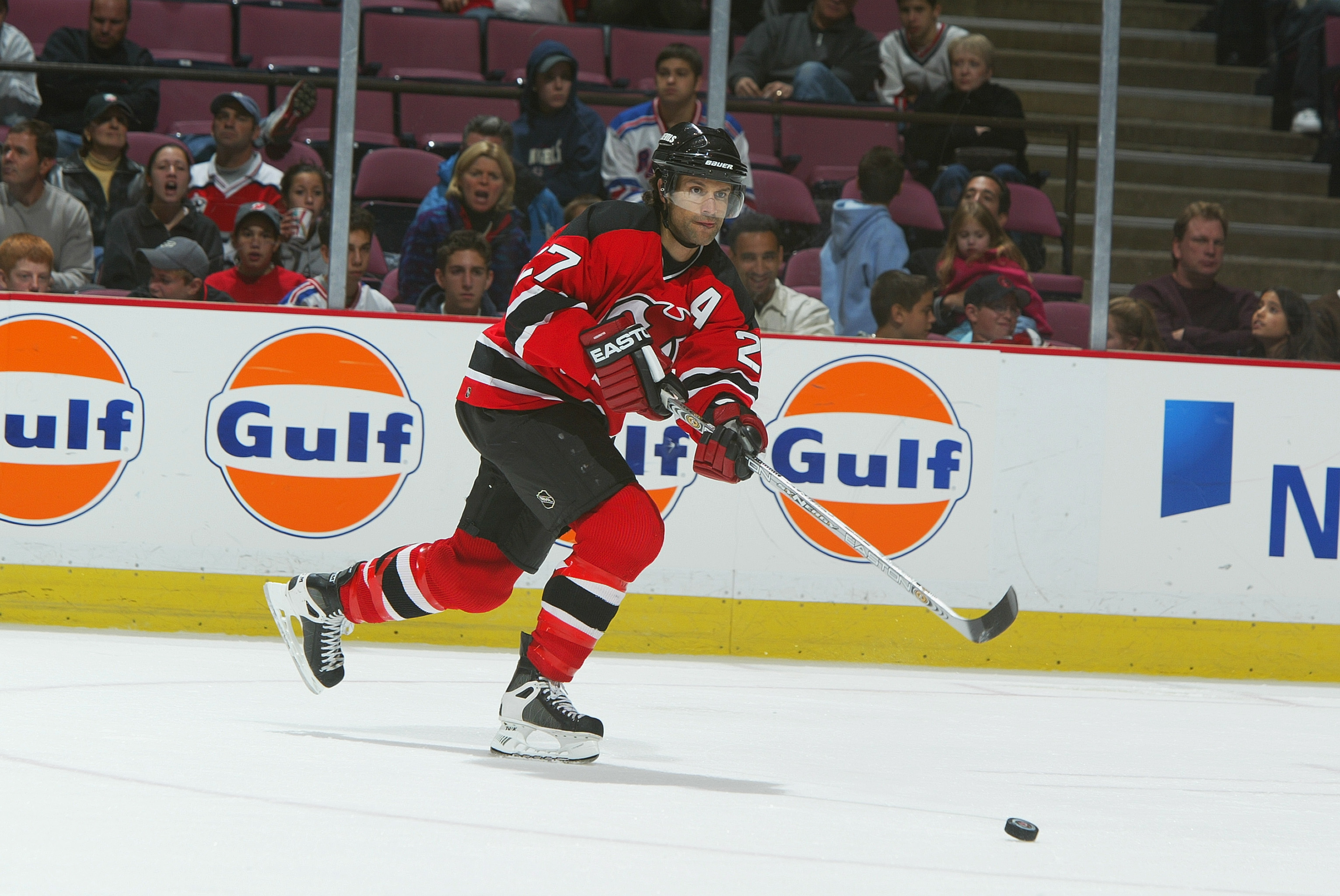 NHL: New Jersey Devils Honor Scott Niedermayer, Down Dallas Stars