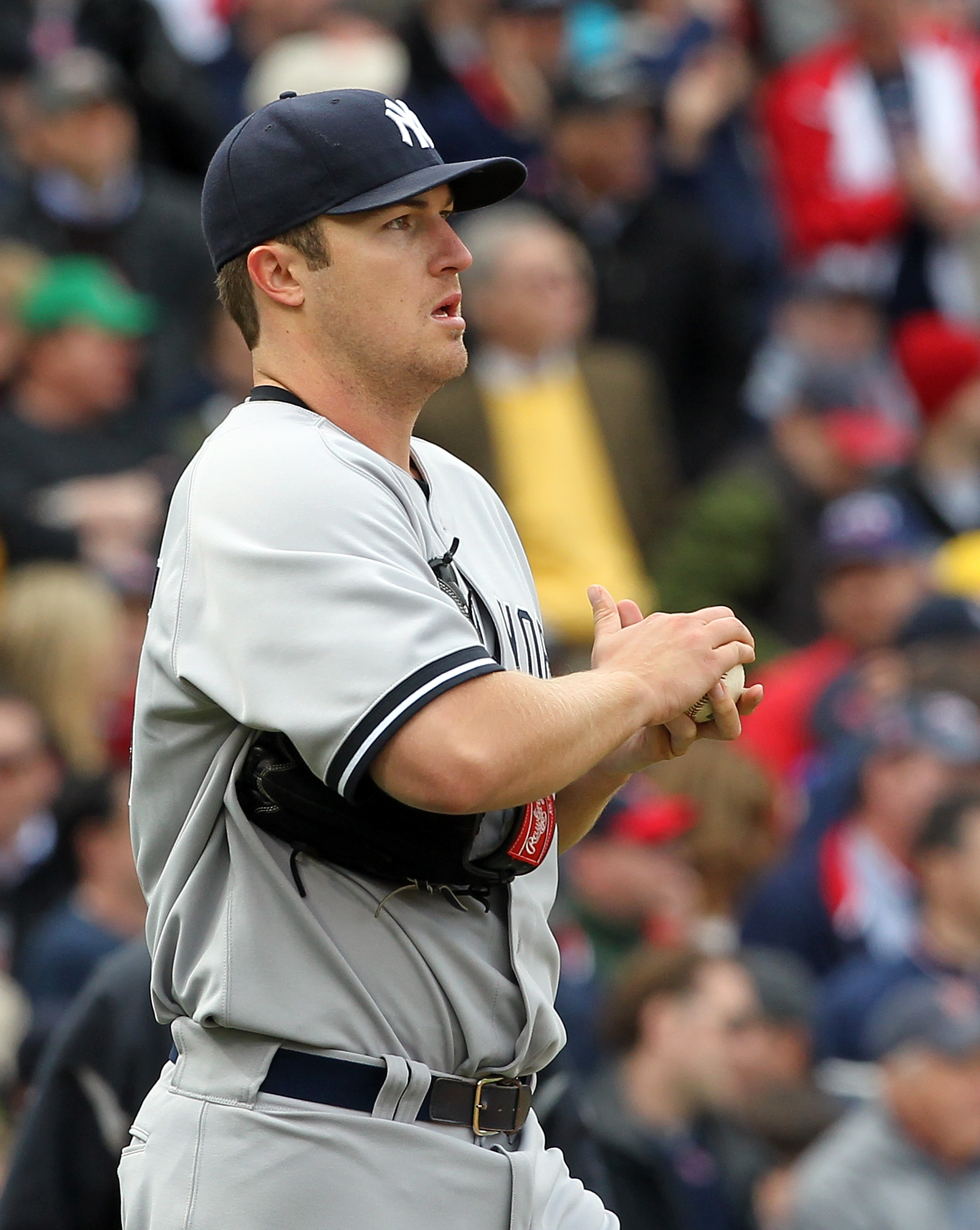 Dan Uggla committed one of the most embarrassing errors of the 2014 MLB  season