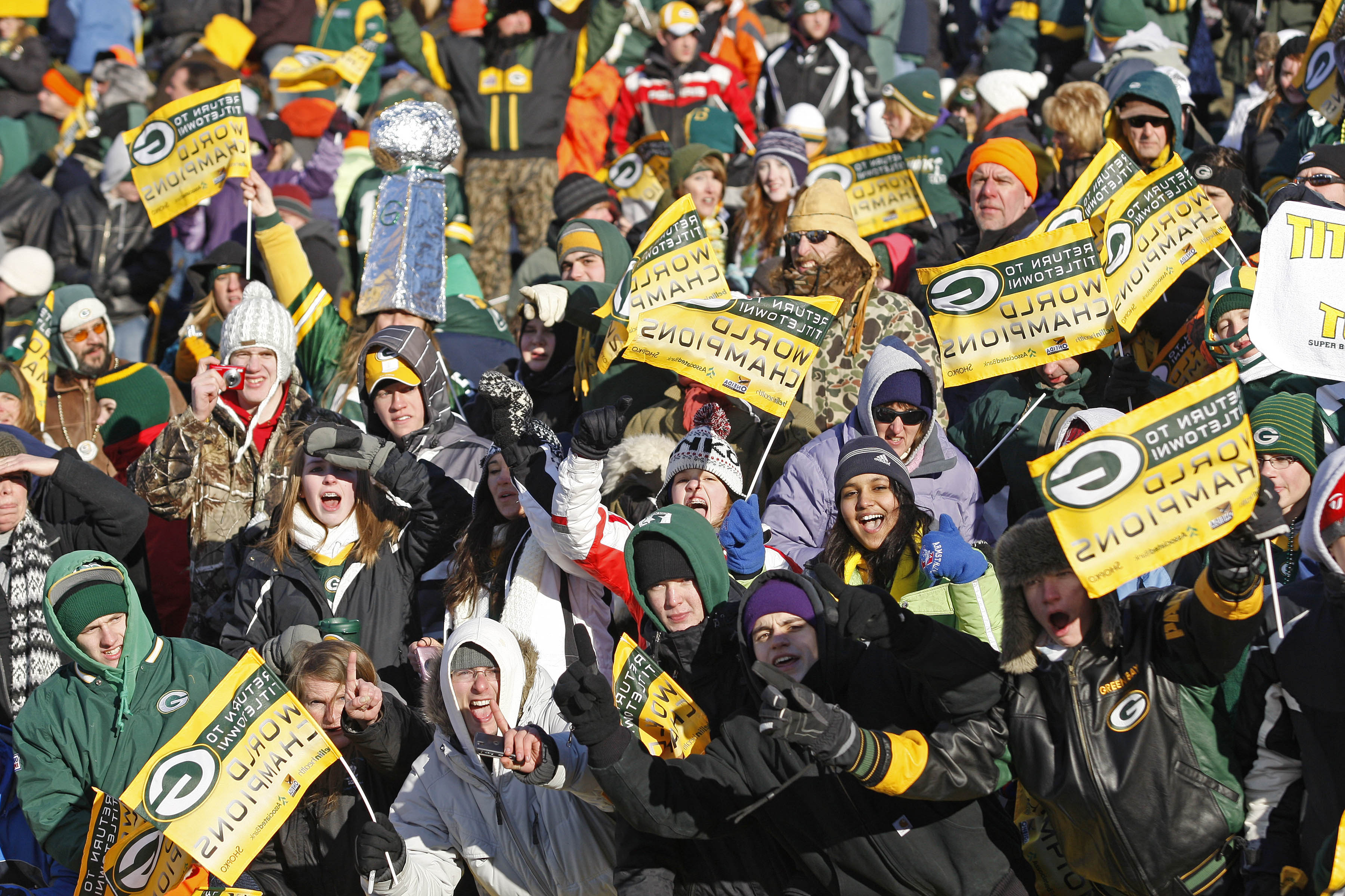GREEN BAY, WI - FEBRUARY 08: Green Bay Packers fans gather at Lambeau Field for the Packers victory ceremony on February 8, 2011 in Green Bay, Wisconsin.  (Photo by Matt Ludtke/Getty Images)