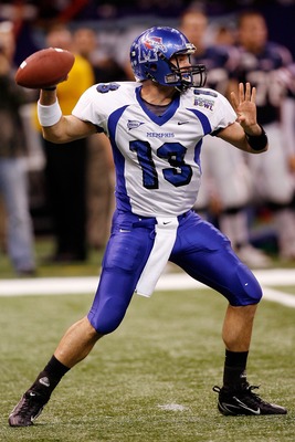 NEW ORLEANS - DECEMBER 21: Quarterback Martin Hankins #13 of the Memphis University Tigers throws a pass against the Florida Atlantic University Owls in the R+L Carriers New Orleans Bowl on December 21, 2007 at the Louisiana Superdome in New Orleans, Lou