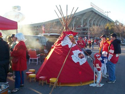 Tailgreeter - ALL-INCLUSIVE @ ARROWHEAD STADIUM TAILGATE PARTY