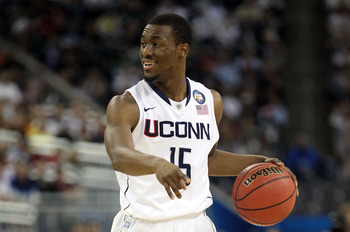 UConn men's basketball standout Kemba Walker signs with AS Monaco