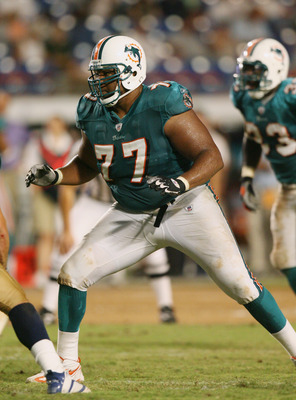 Oakland Raiders quarterback Daunte Culpepper scores his second of three  rushing touchdowns against the Miami Dolphins in the third quarter at  Dolphin Stadium in Miami on September 30, 2007. The Raiders defeated