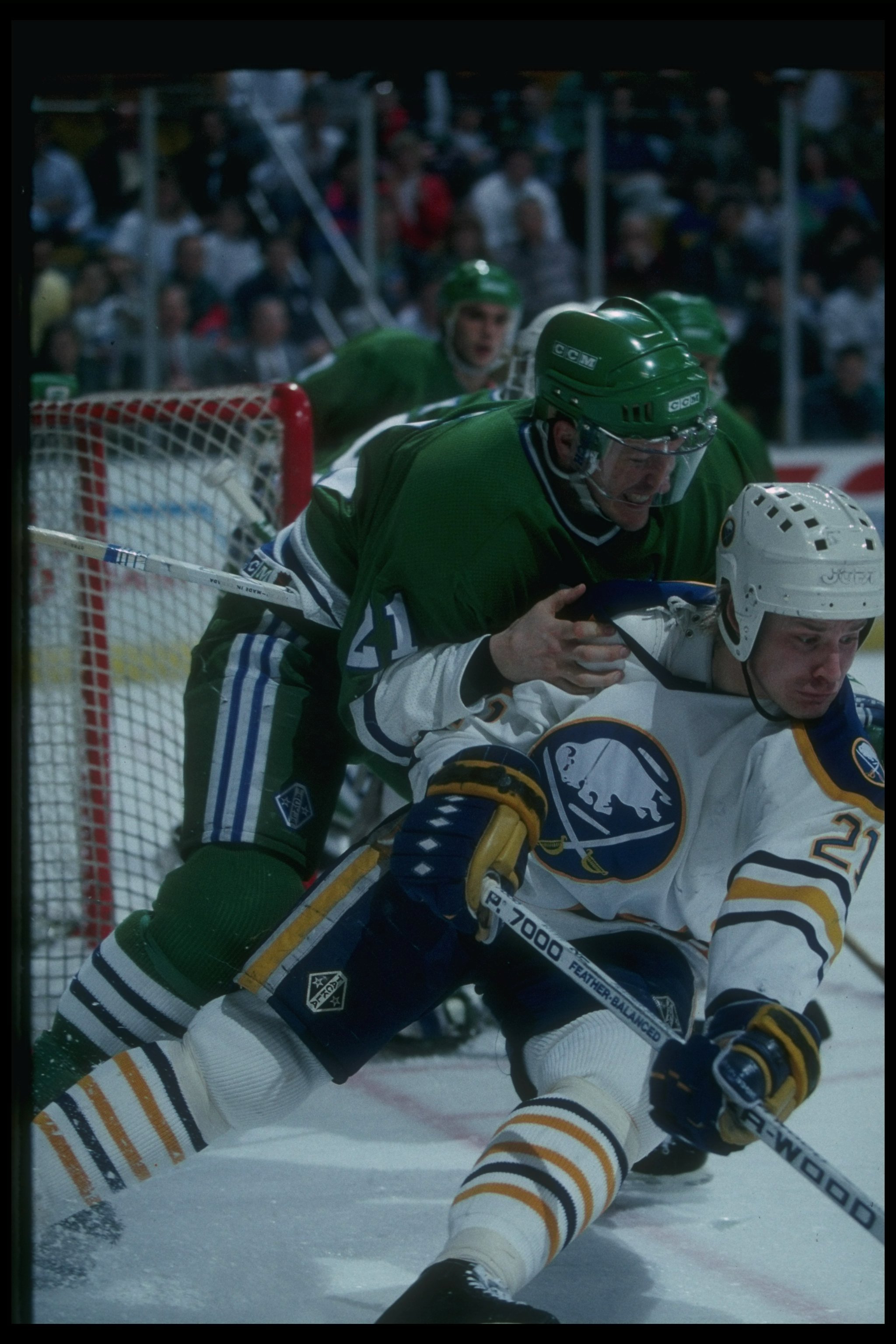 DALE HUNTER 98'99 Signed Final NHL Season Colorado Avalanche Game Used  Stick